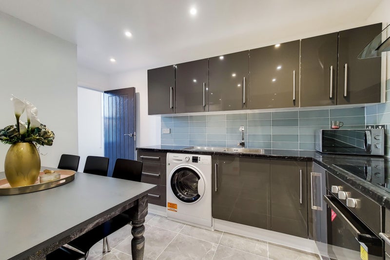 An Amazing Newly Refurbished Apartment to Share - student accommodation in Camberwell - img_5