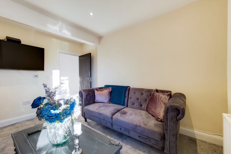 An Amazing Newly Refurbished Apartment to Share - student accommodation in Camberwell - img_4