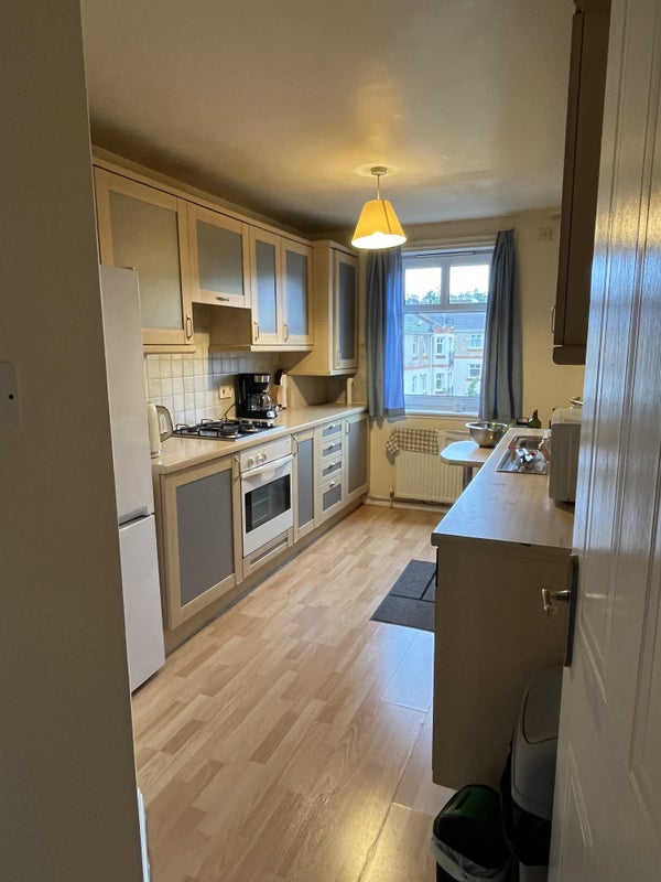 An en-suite room in a two-bedroom flat - student accommodation in Edinburgh - img_4