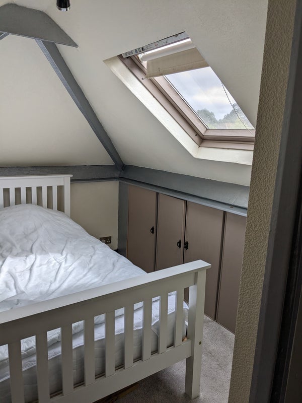 Attic room to rent - student accommodation in Groby - img_6