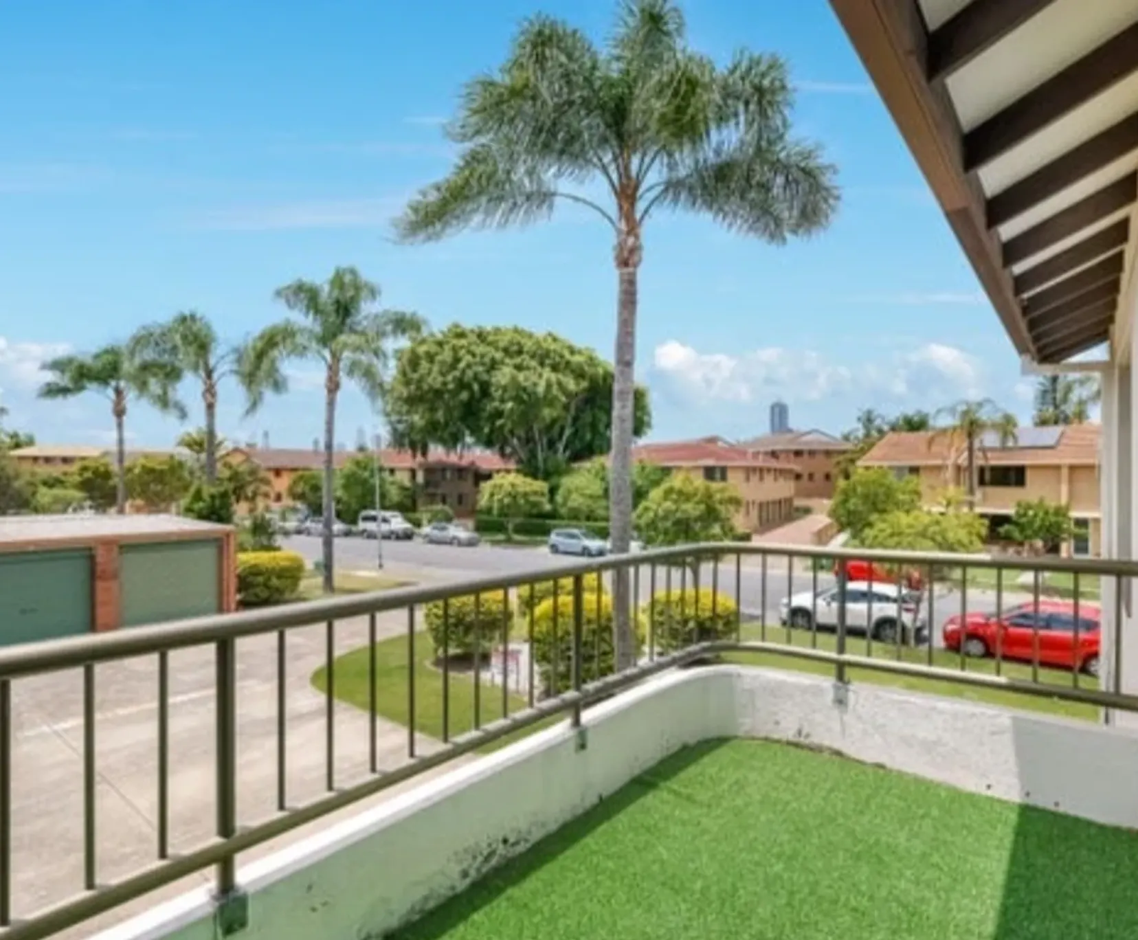 Room for Rent in Mermaid Waters, Gold Coast | $375, Furnished, Shared bathroom - student accommodation in Gold Coast - img_2