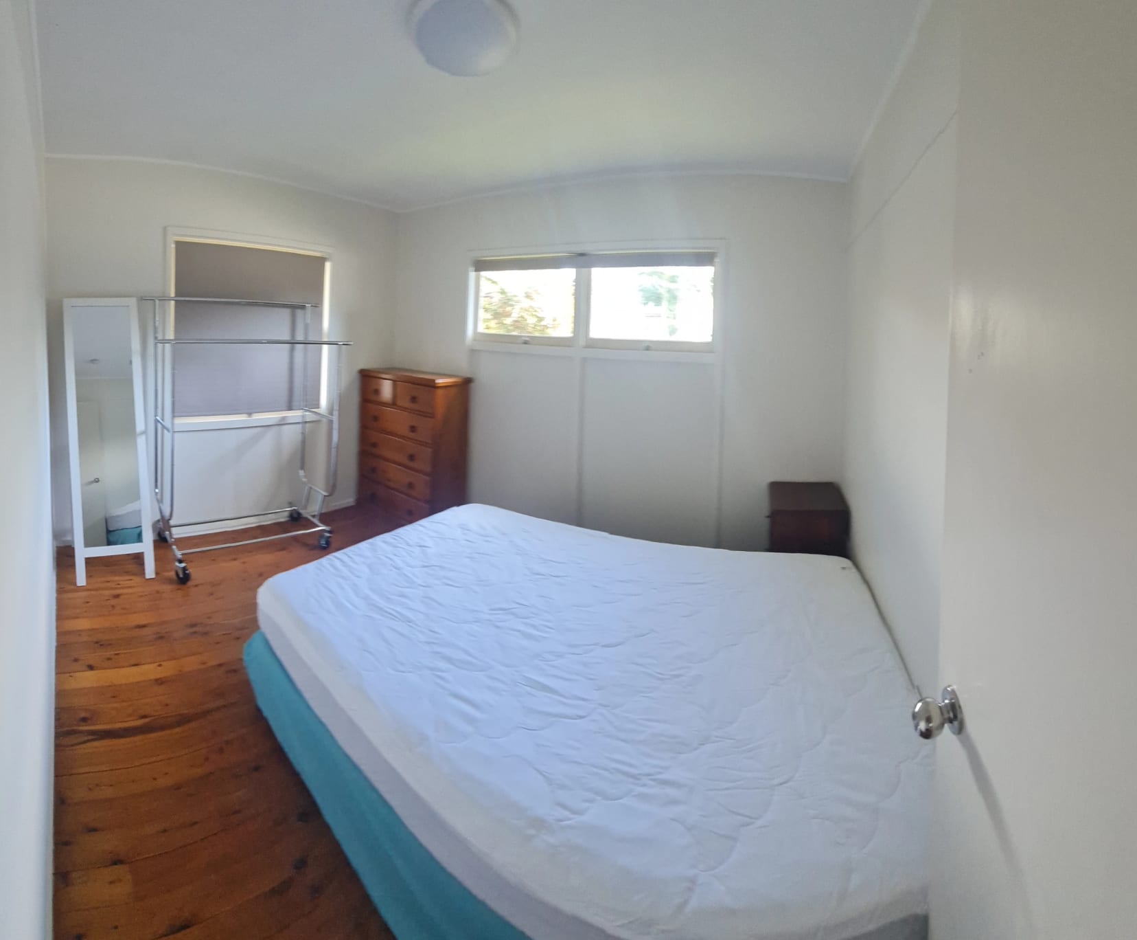 3 Rooms for Rent in Labrador, Gold Coast | $275, Furnished, Shared bathroom - student accommodation in Gold Coast - img_3