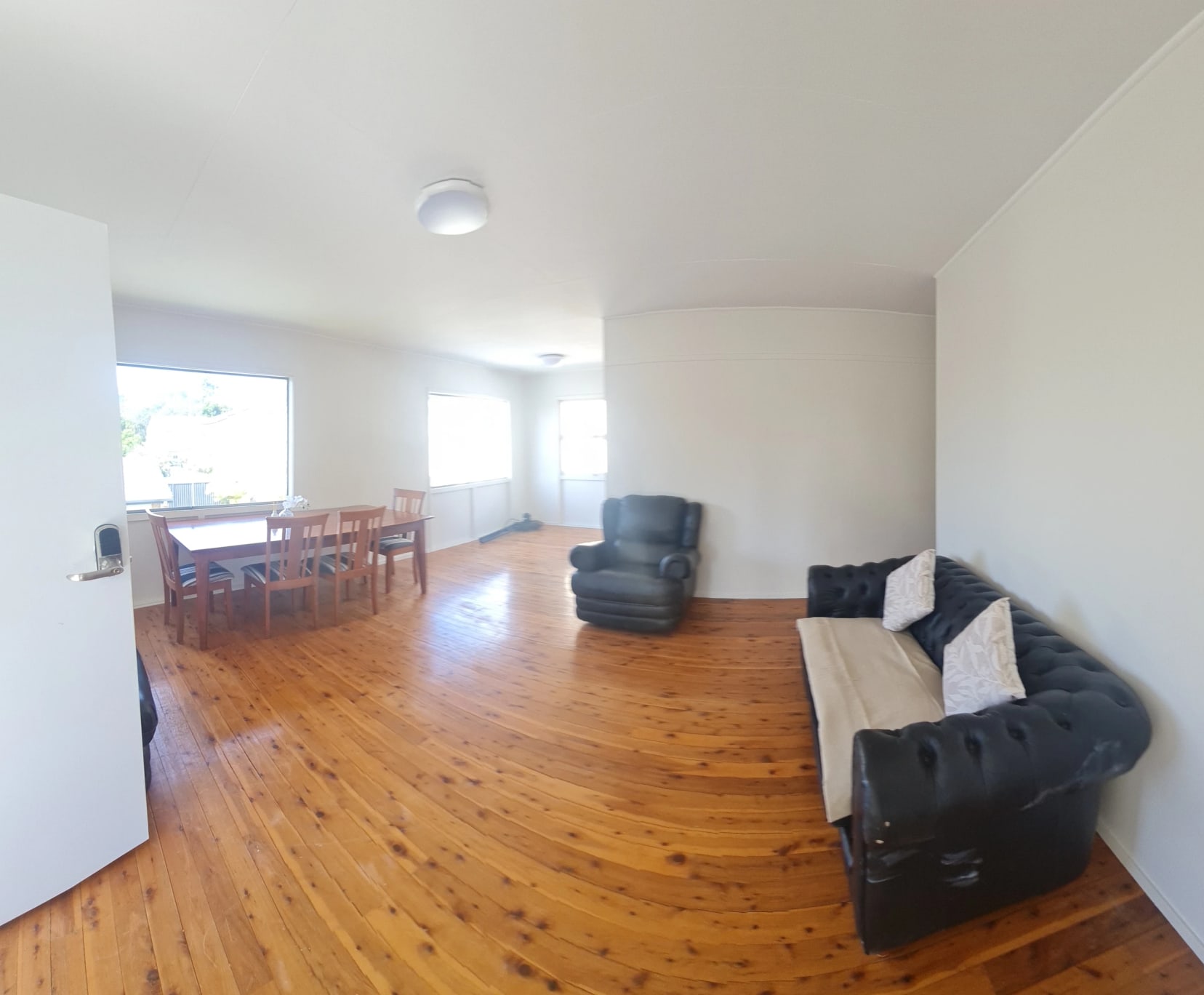 3 Rooms for Rent in Labrador, Gold Coast | $275, Furnished, Shared bathroom - student accommodation in Gold Coast - img_1