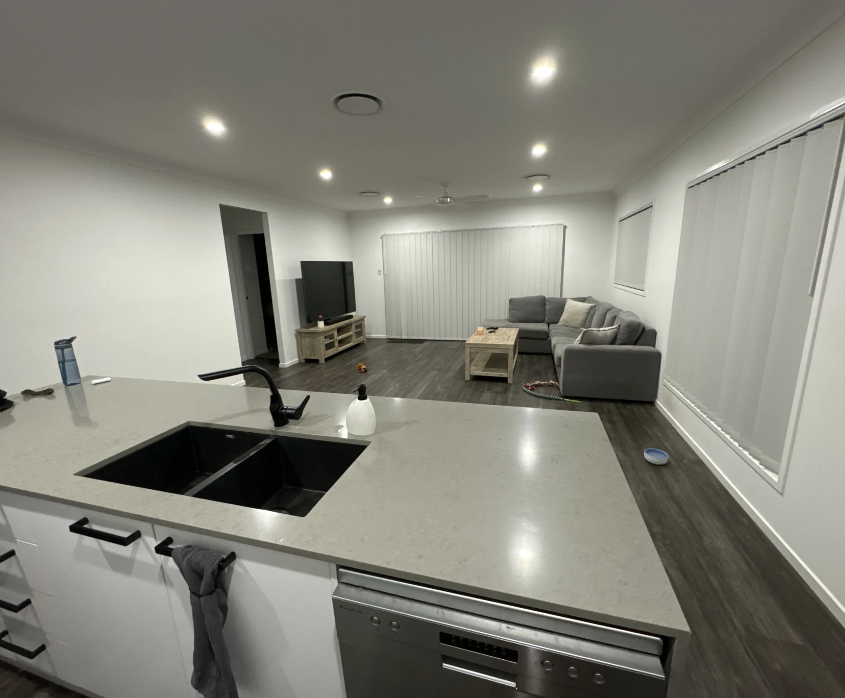 Room for Rent in Pimpama, Gold Coast | $350, Unfurnished, Shared bathroom - student accommodation in Gold Coast - img_2