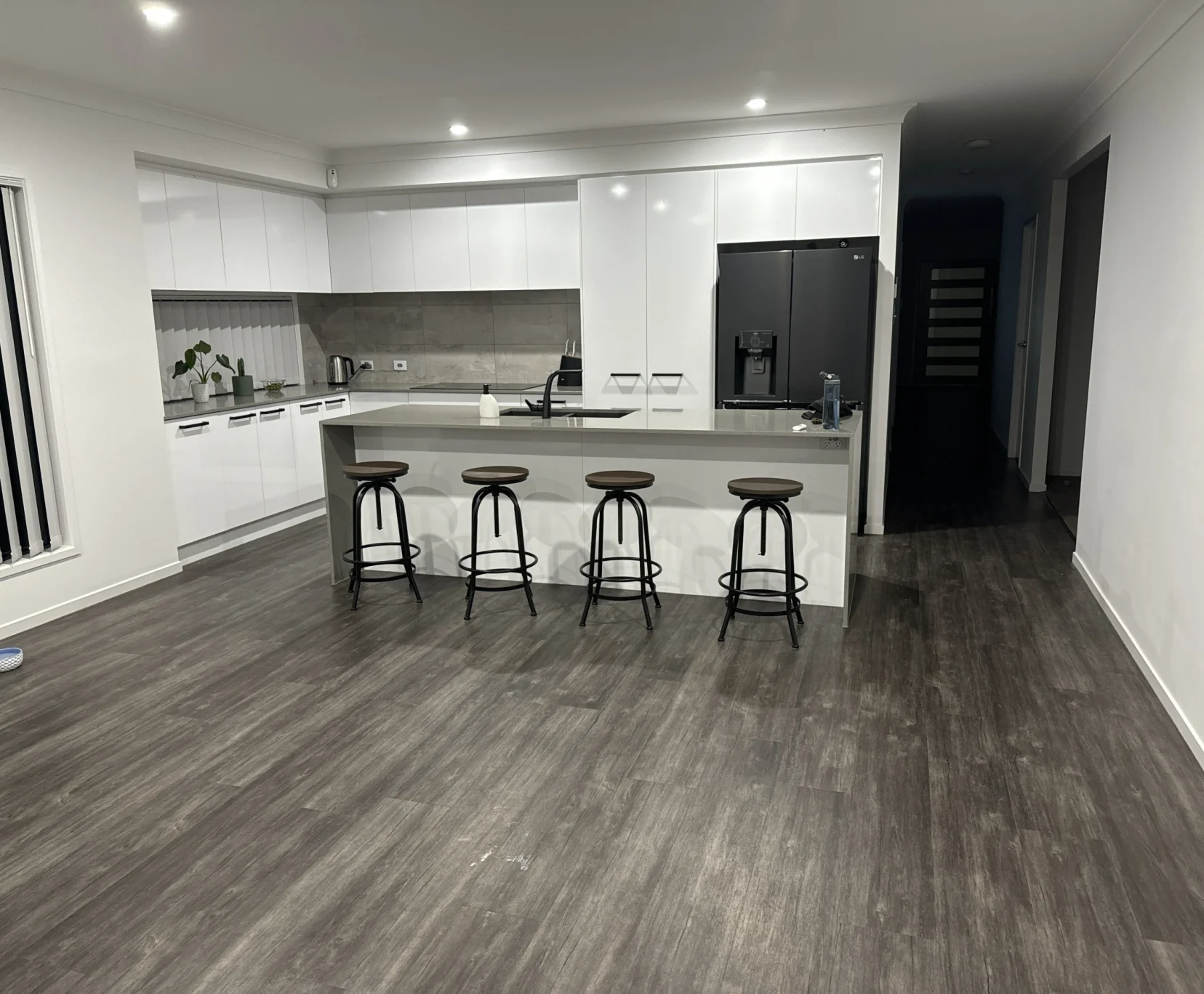 Room for Rent in Pimpama, Gold Coast | $350, Unfurnished, Shared bathroom - student accommodation in Gold Coast - img_3