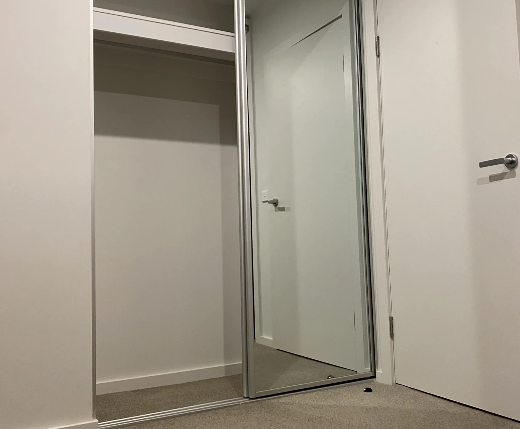 Room for Rent in Braddon, Canberra | $340, Unfurnished, Own bathroom - student accommodation in Canberra - img_10
