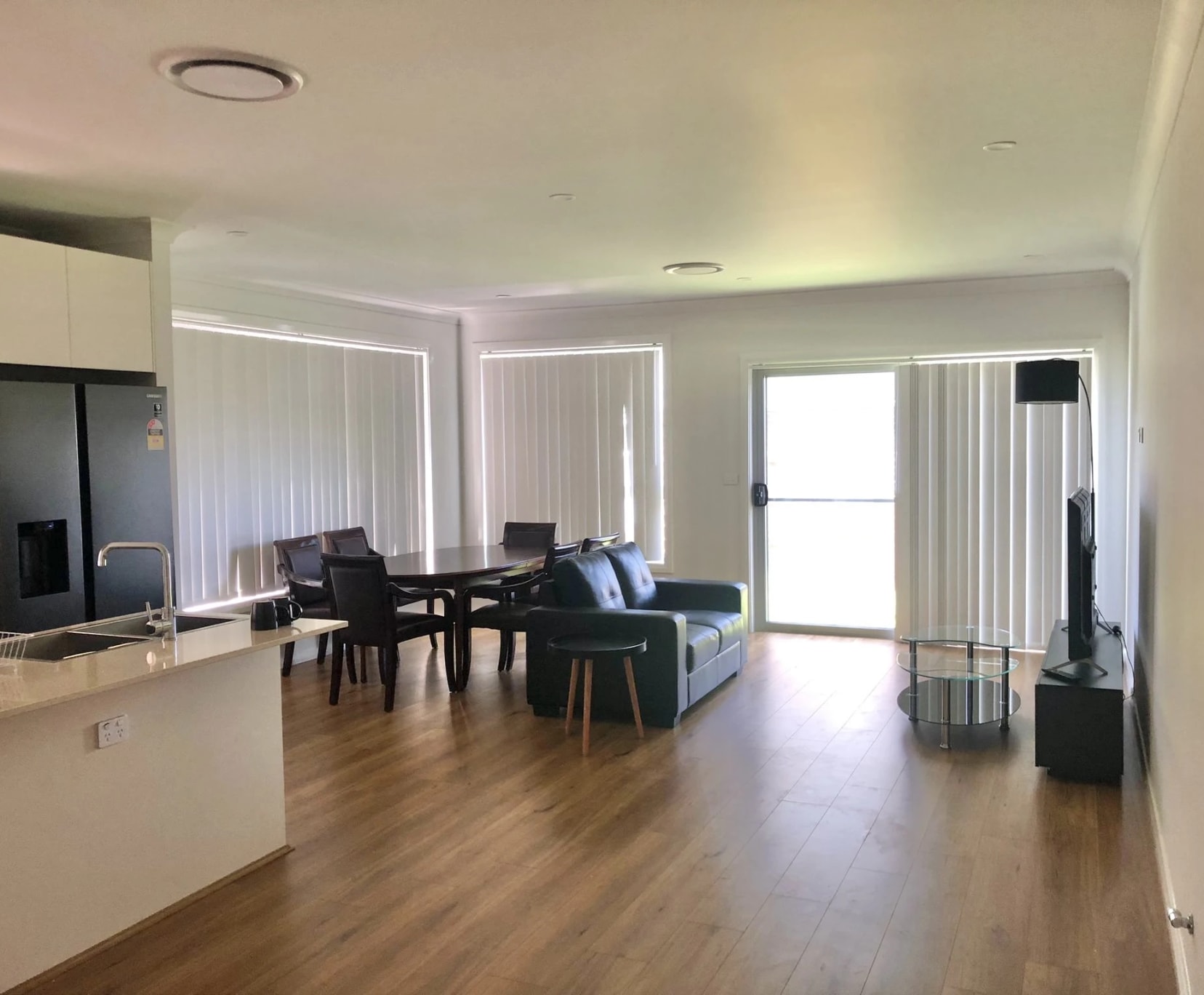 Room for Rent in Bardia, Sydney | $300, Furnished, Shared bathroom - student accommodation in Sydney - img_4