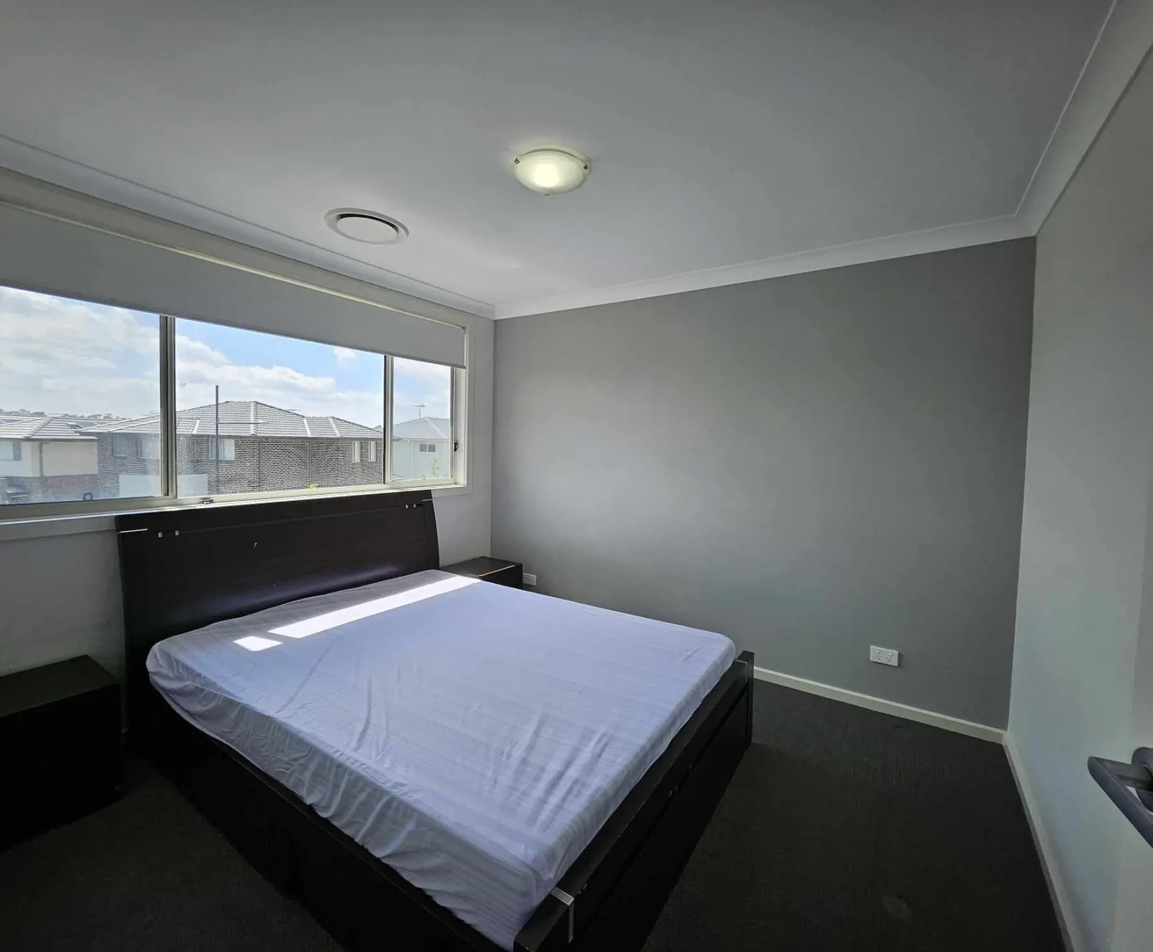 Room for Rent in Bardia, Sydney | $300, Furnished, Shared bathroom student accommodation in Sydney - img_6