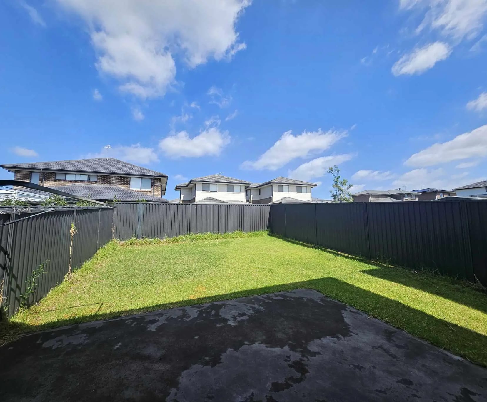 Room for Rent in Bardia, Sydney | $300, Furnished, Shared bathroom student accommodation in Sydney - img_11