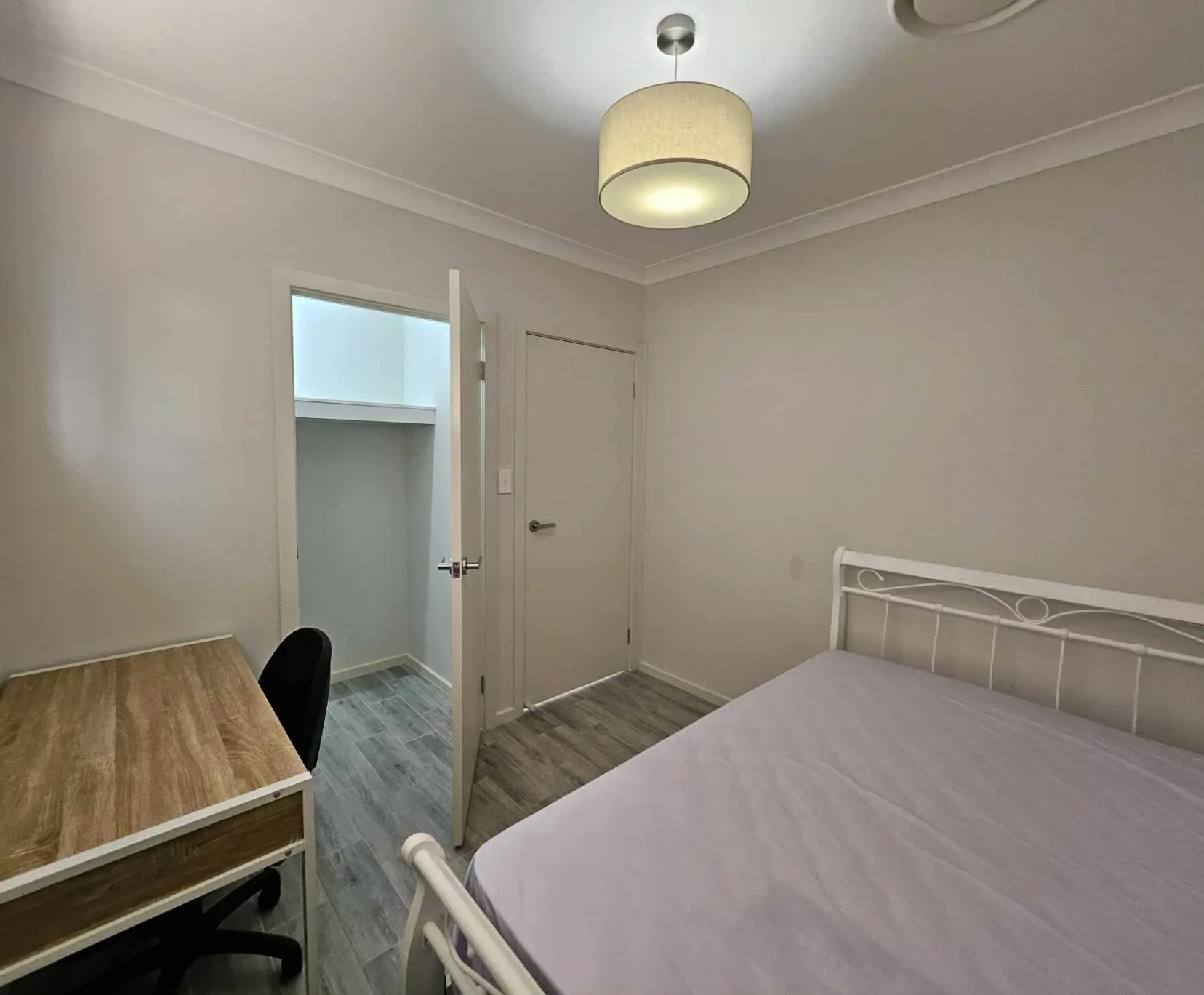 Room for Rent in Bardia, Sydney | $300, Furnished, Shared bathroom student accommodation in Sydney - img_13