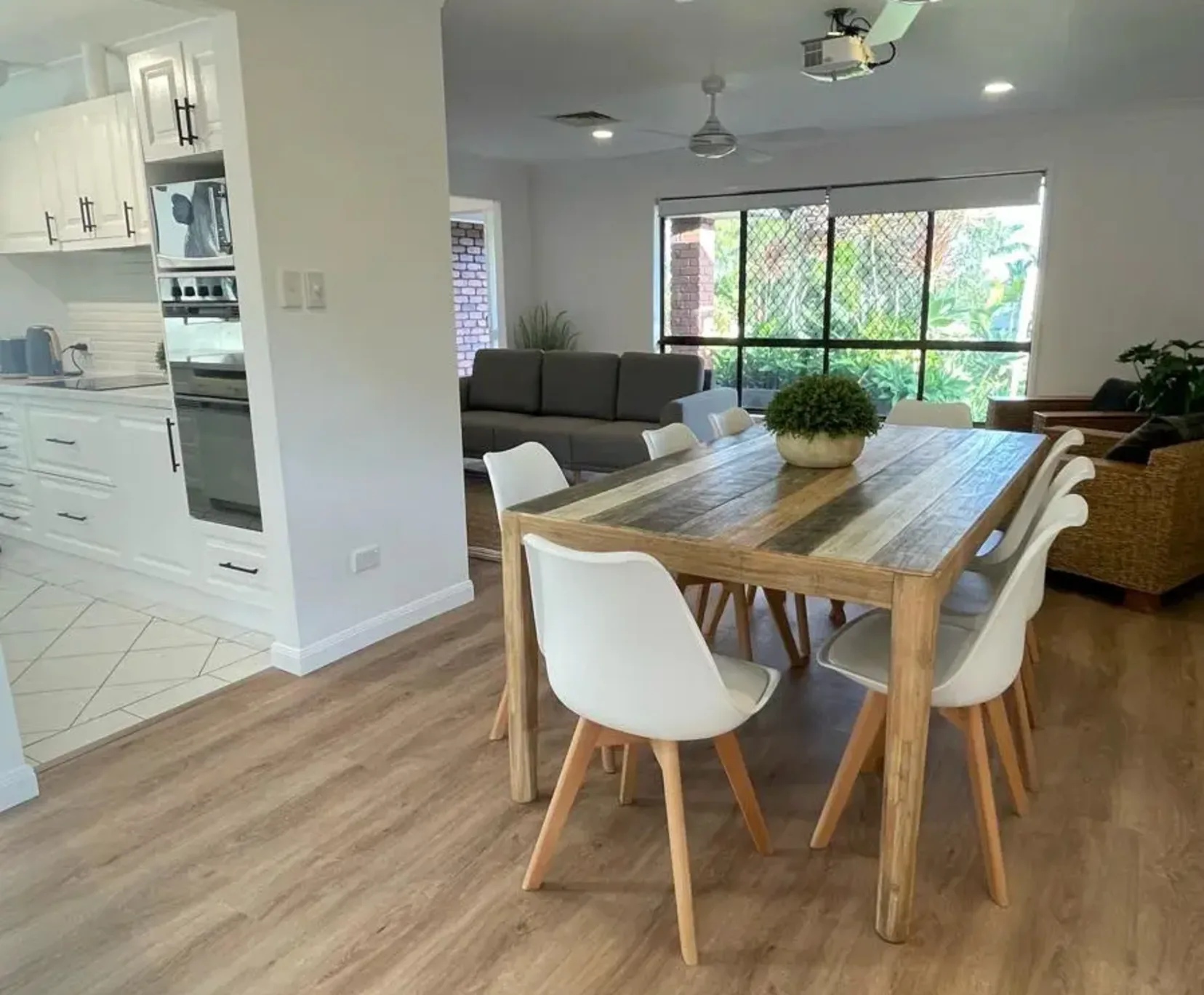 Shared Room for Rent in Ashmore, Gold Coast | $250, Furnished, Shared bathroom - student accommodation in Gold Coast - img_3