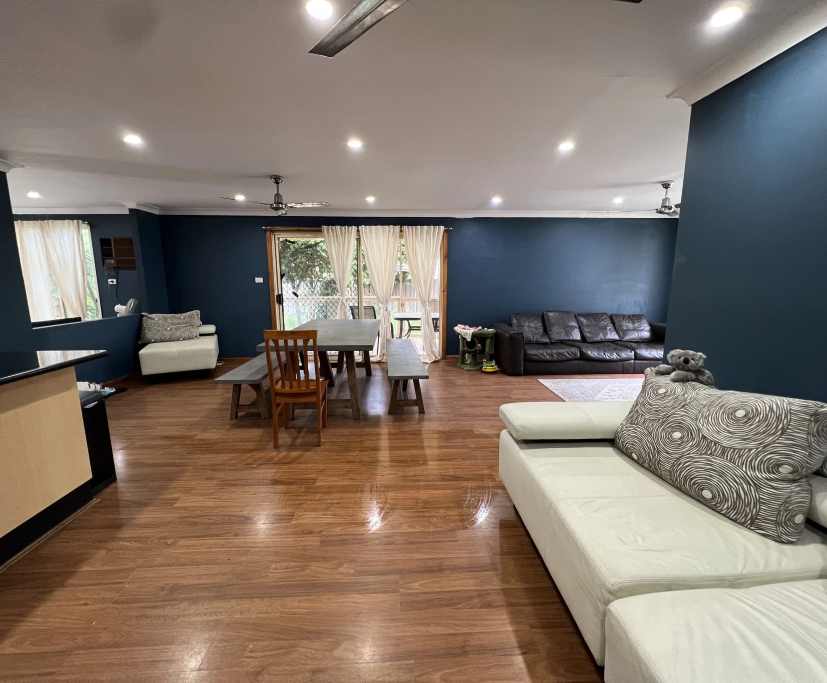 Room for Rent in Bardia, Sydney | $300, Furnished, Shared bathroom student accommodation in Sydney - img_16