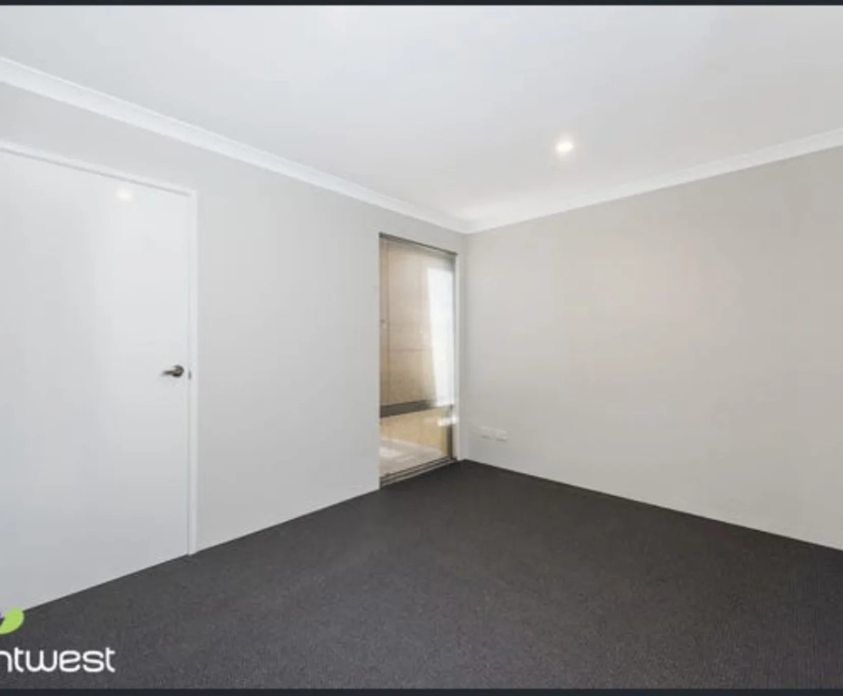 2 Rooms for Rent in Hilbert, Perth | $320, Unfurnished, Shared bathroom student accommodation in Perth - img_5