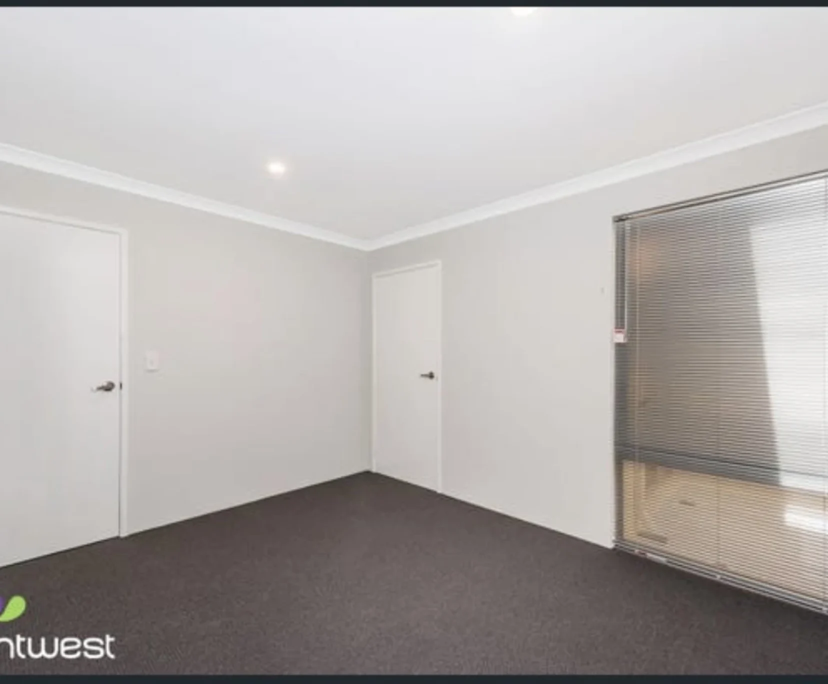 2 Rooms for Rent in Hilbert, Perth | $320, Unfurnished, Shared bathroom student accommodation in Perth - img_6