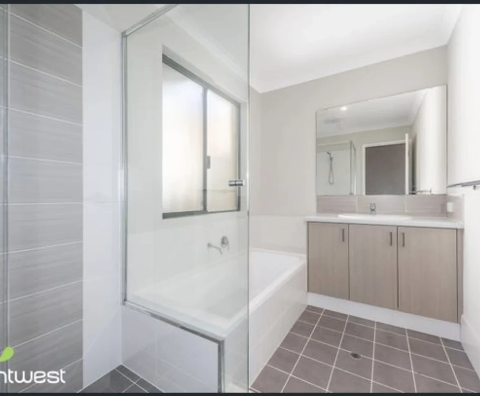 2 Rooms for Rent in Hilbert, Perth | $320, Unfurnished, Shared bathroom student accommodation in Perth - img_9