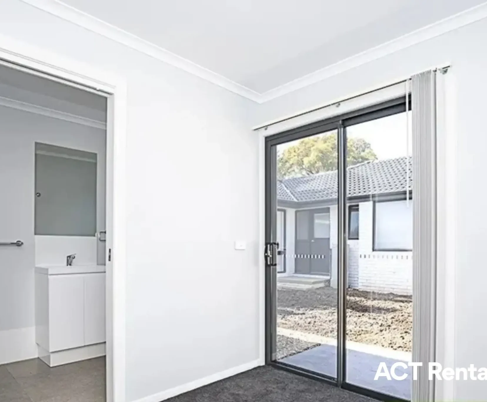 Room for Rent in Wanniassa, Canberra | $300, Unfurnished, Ensuite - student accommodation in Australia - img_5