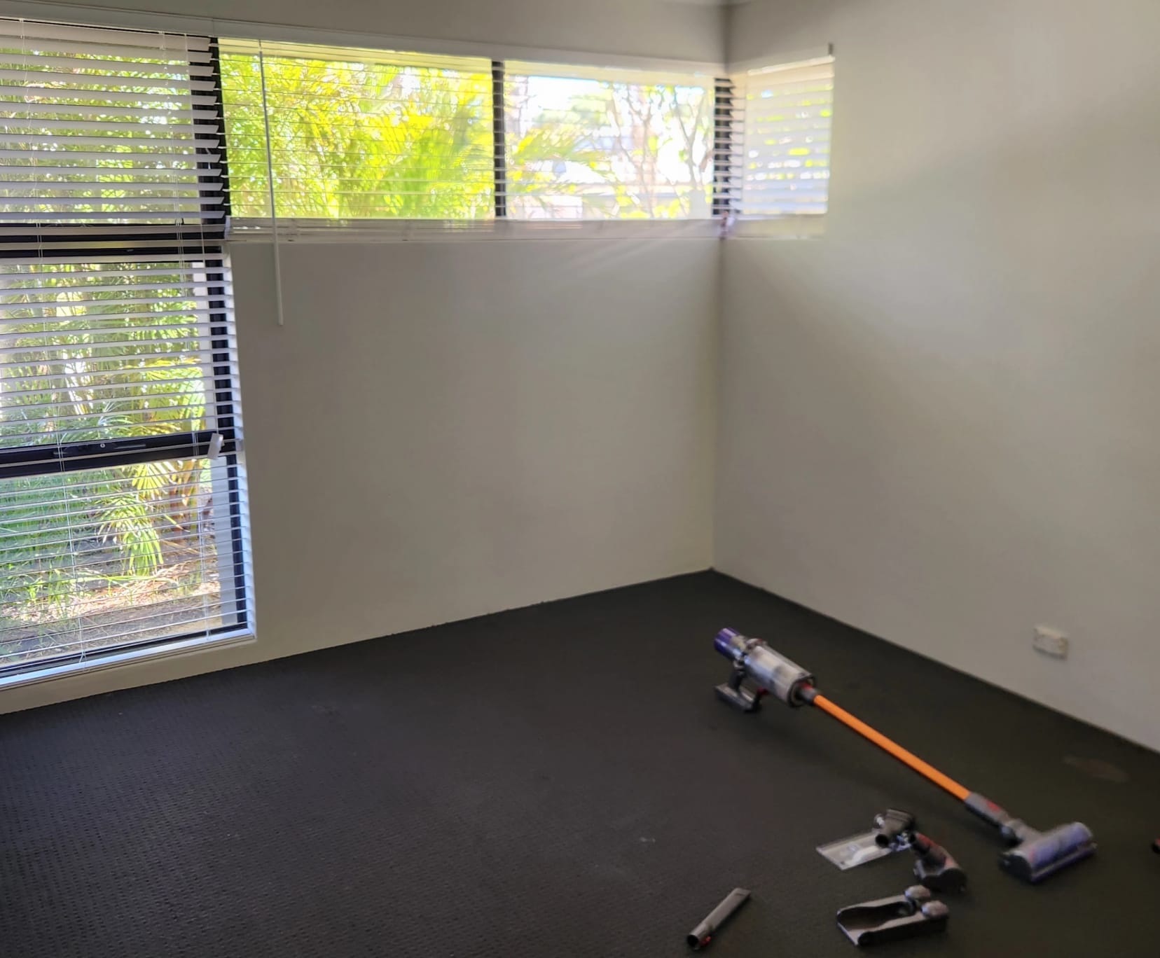 3 Rooms for Rent in Meadow Springs, Perth | $250, Unfurnished, Shared bathroom - student accommodation in Perth - img_5