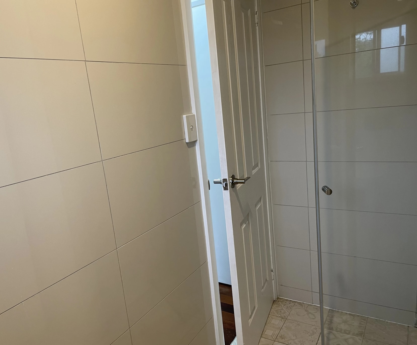 Studio for Rent in Clontarf, Brisbane | $350, Furnished, Ensuite - student accommodation in Brisbane - img_2
