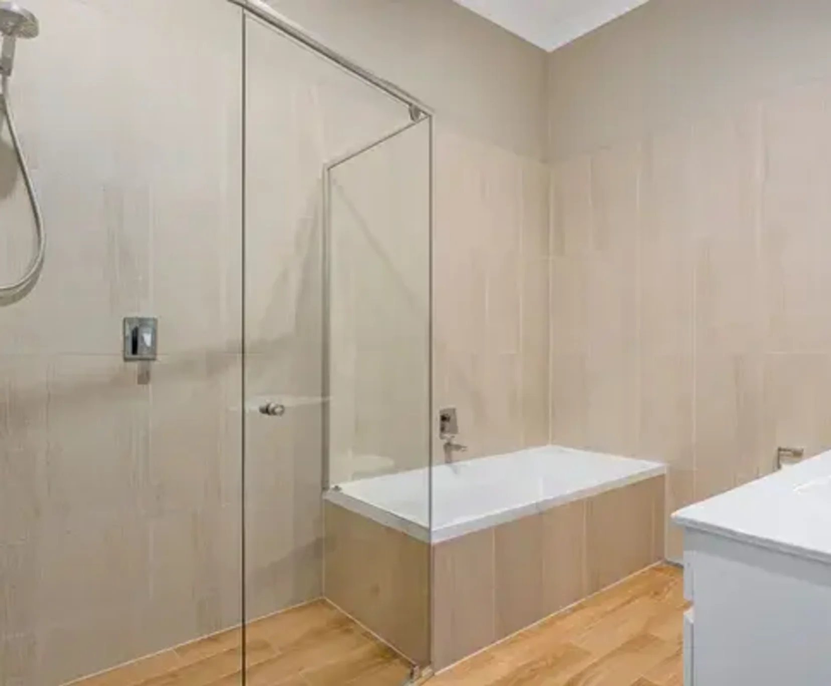 Room for Rent in Cobbitty, Sydney | $350, Furnished, Own bathroom student accommodation in Sydney - img_3