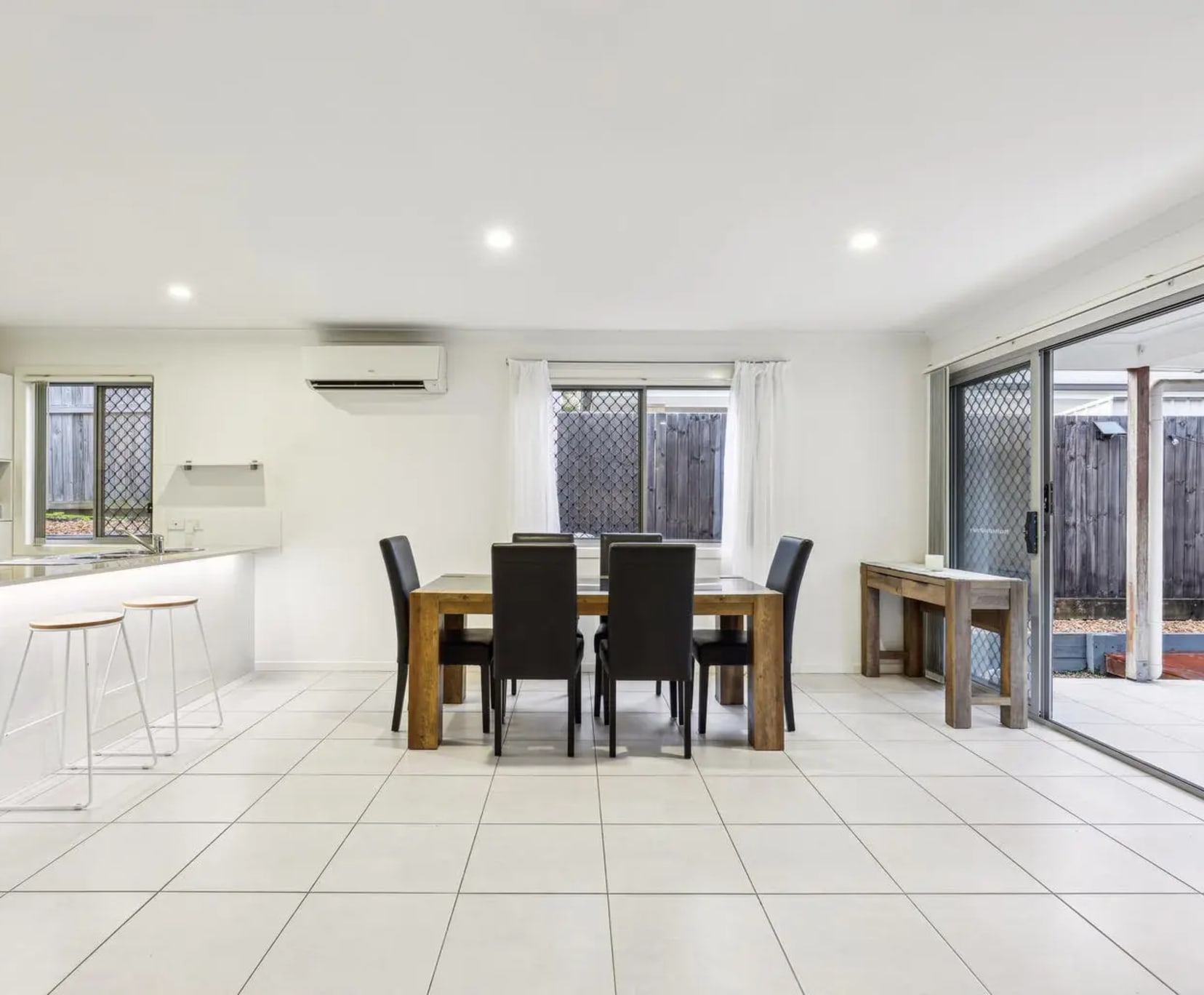 3 Rooms for Rent in Ormeau Hills, Gold Coast | $270-300, Flexible with furnishings, Shared bathroom - student accommodation in Gold Coast - img_8