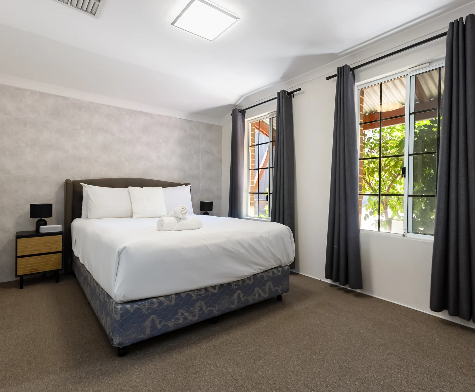 Whole Property for Rent in Applecross, Perth | $2,500, Furnished, Own bathroom - student accommodation in Perth - img_3