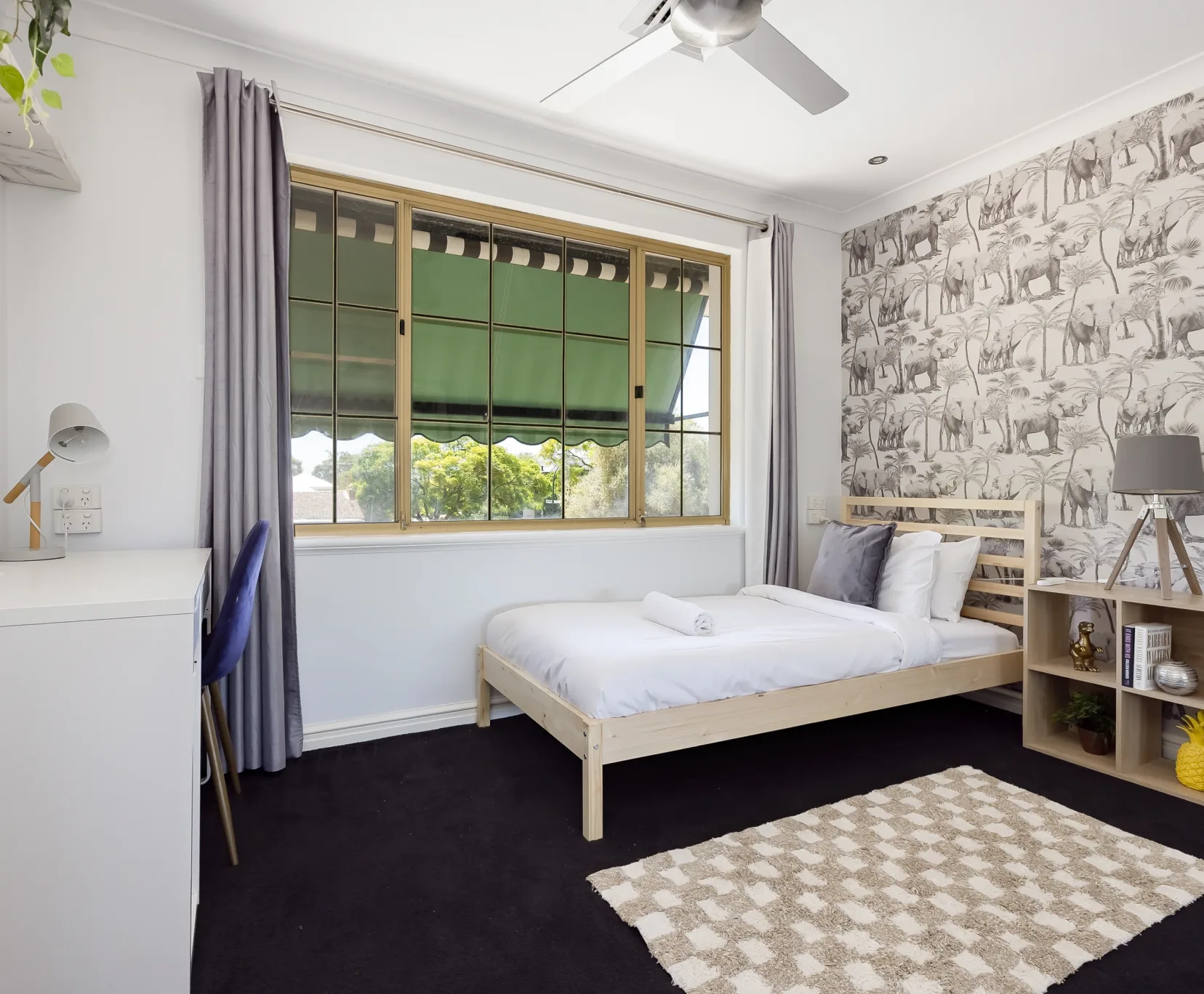 Whole Property for Rent in Applecross, Perth | $2,500, Furnished, Own bathroom - student accommodation in Perth - img_7