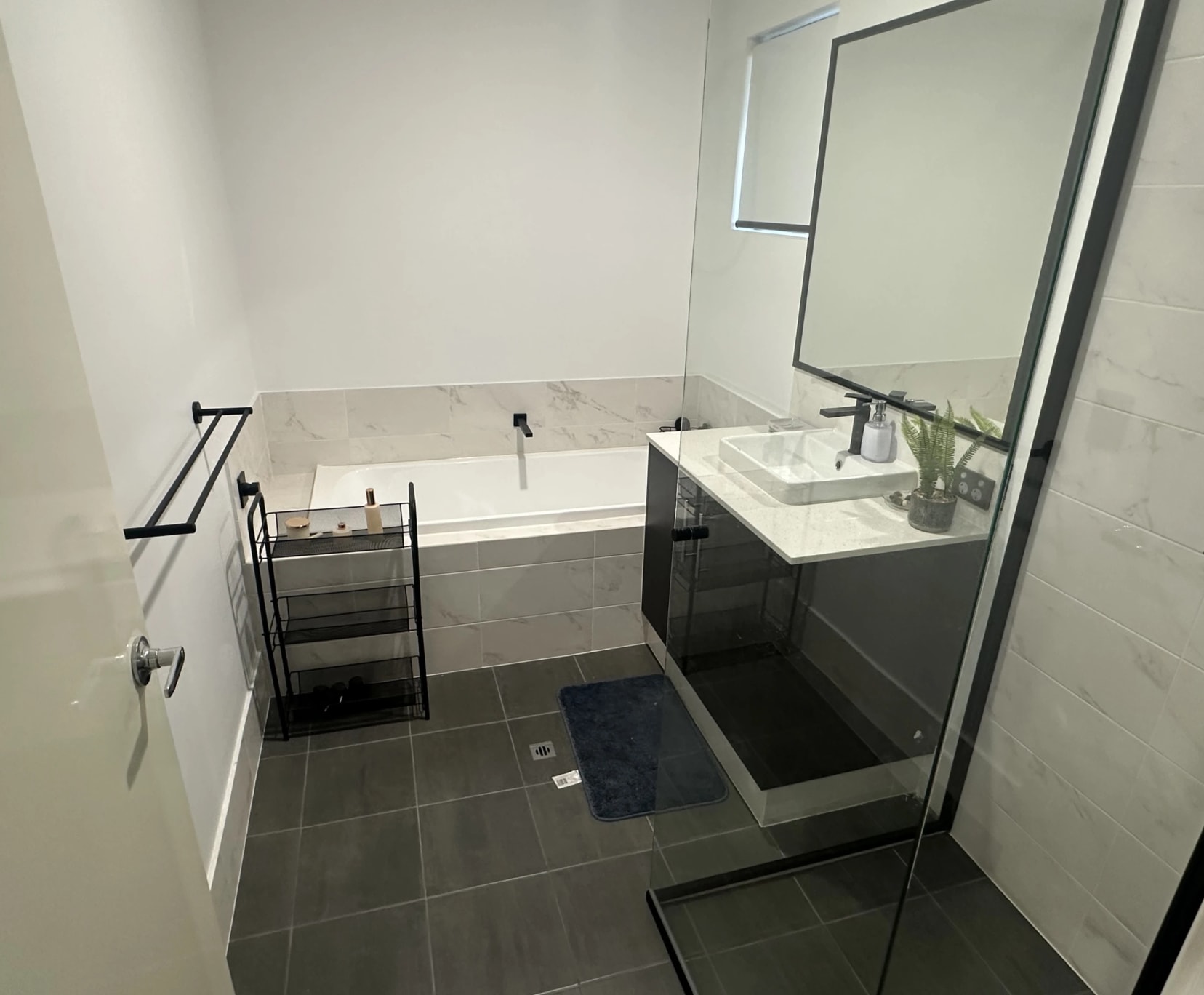 2 Rooms for Rent in Hilbert, Perth | $320, Unfurnished, Shared bathroom - student accommodation in Perth - img_12