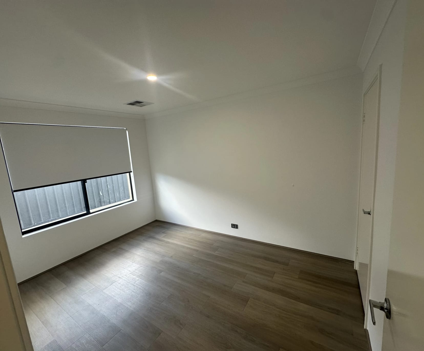 2 Rooms for Rent in Hilbert, Perth | $320, Unfurnished, Shared bathroom - student accommodation in Perth - img_9