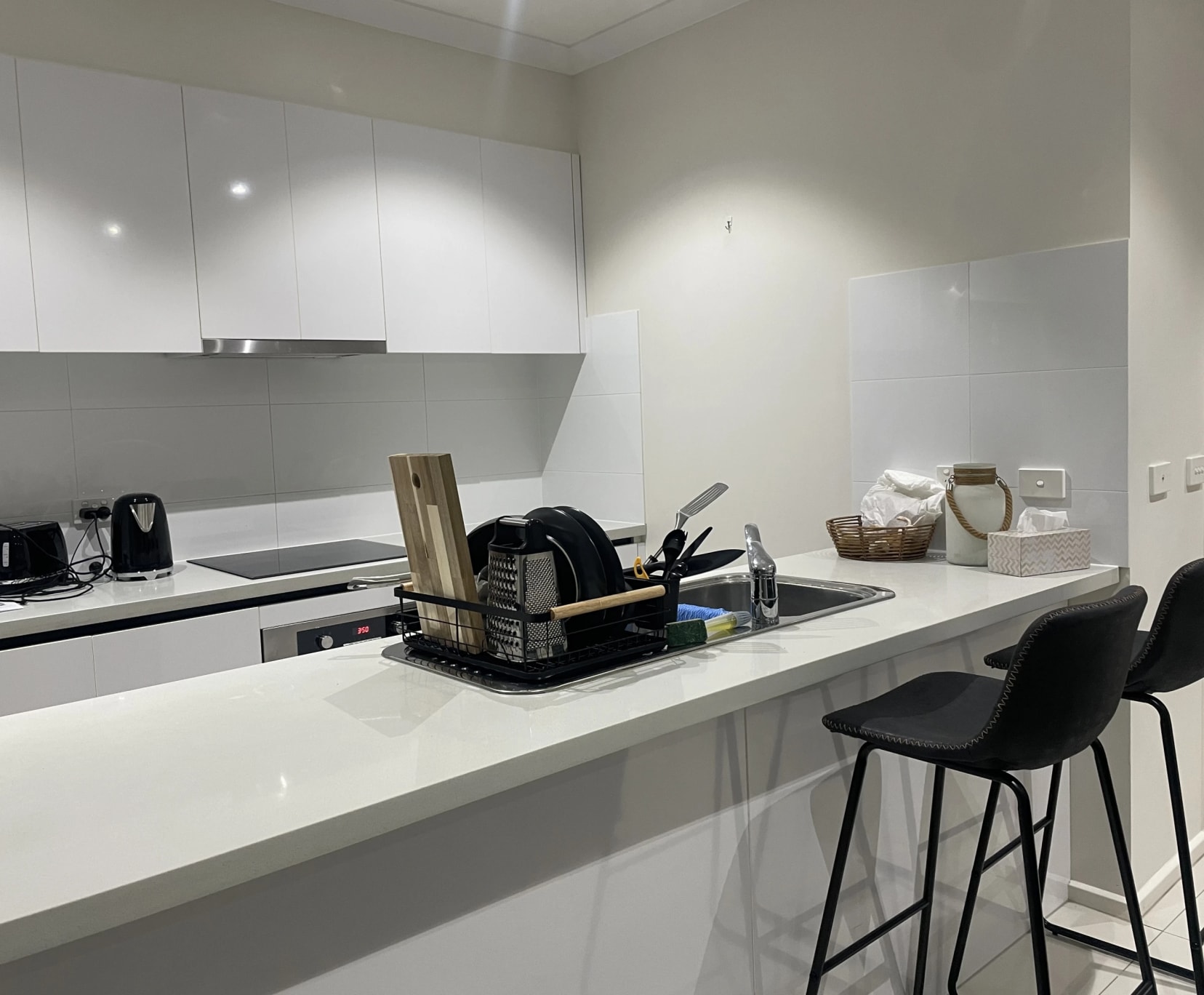 Room for Rent in Wanniassa, Canberra | $260, Furnished, Shared bathroom student accommodation in Canberra - img_5