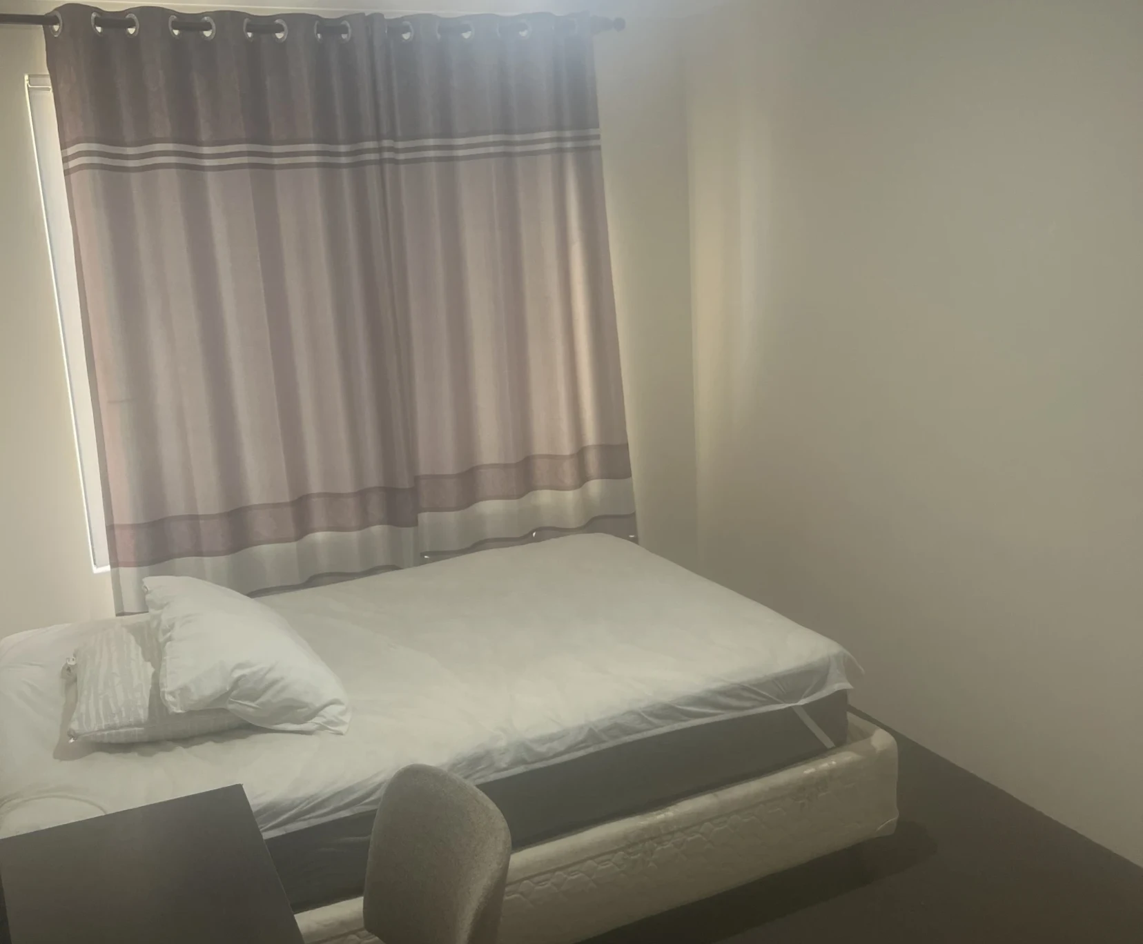 2 Rooms for Rent in Hilbert, Perth | $320, Unfurnished, Shared bathroom student accommodation in Perth - img_1