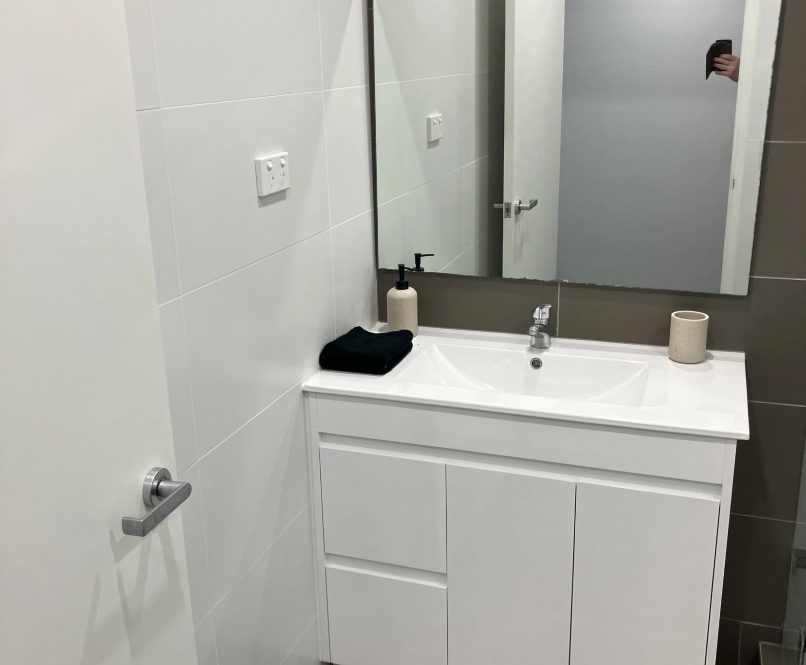 Room for Rent in Botany, Sydney | $400, Furnished, Own bathroom - student accommodation in Sydney - img_1