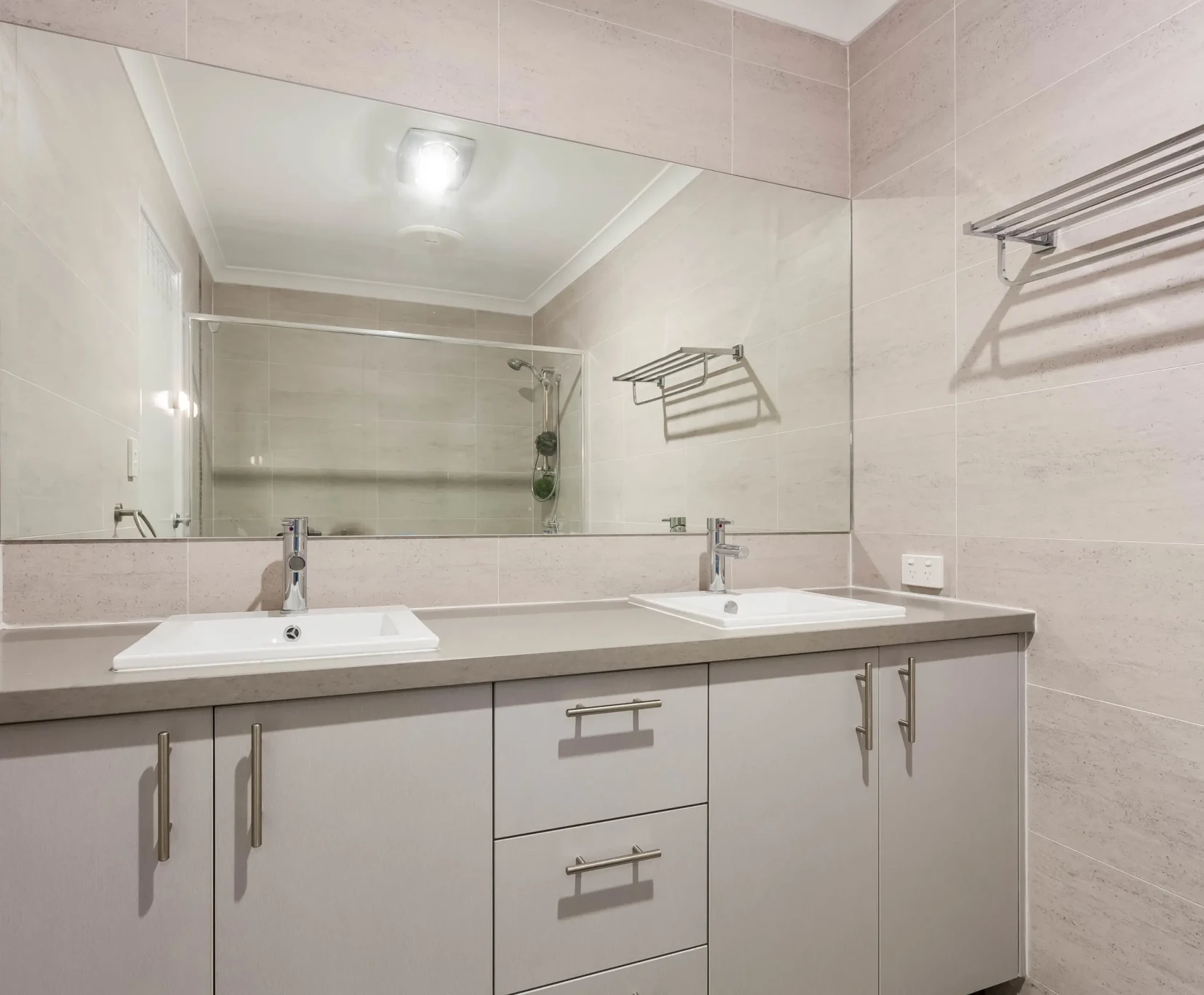 Room for Rent in Belmont, Perth | $320, Furnished, Own bathroom - student accommodation in Perth - img_8