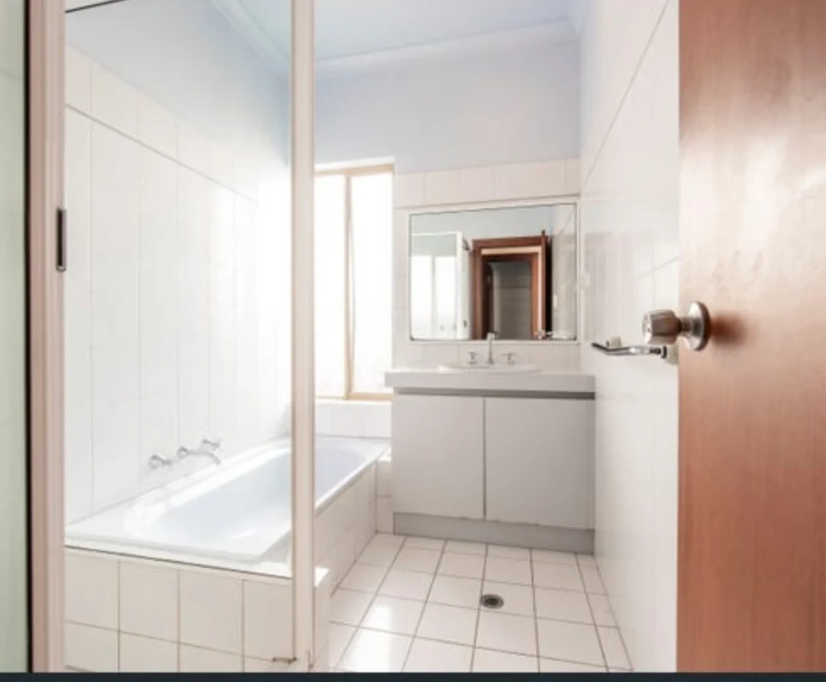 Room for Rent in Mount Lawley, Perth | $280, Flexible with furnishings, Shared bathroom student accommodation in Perth - img_4