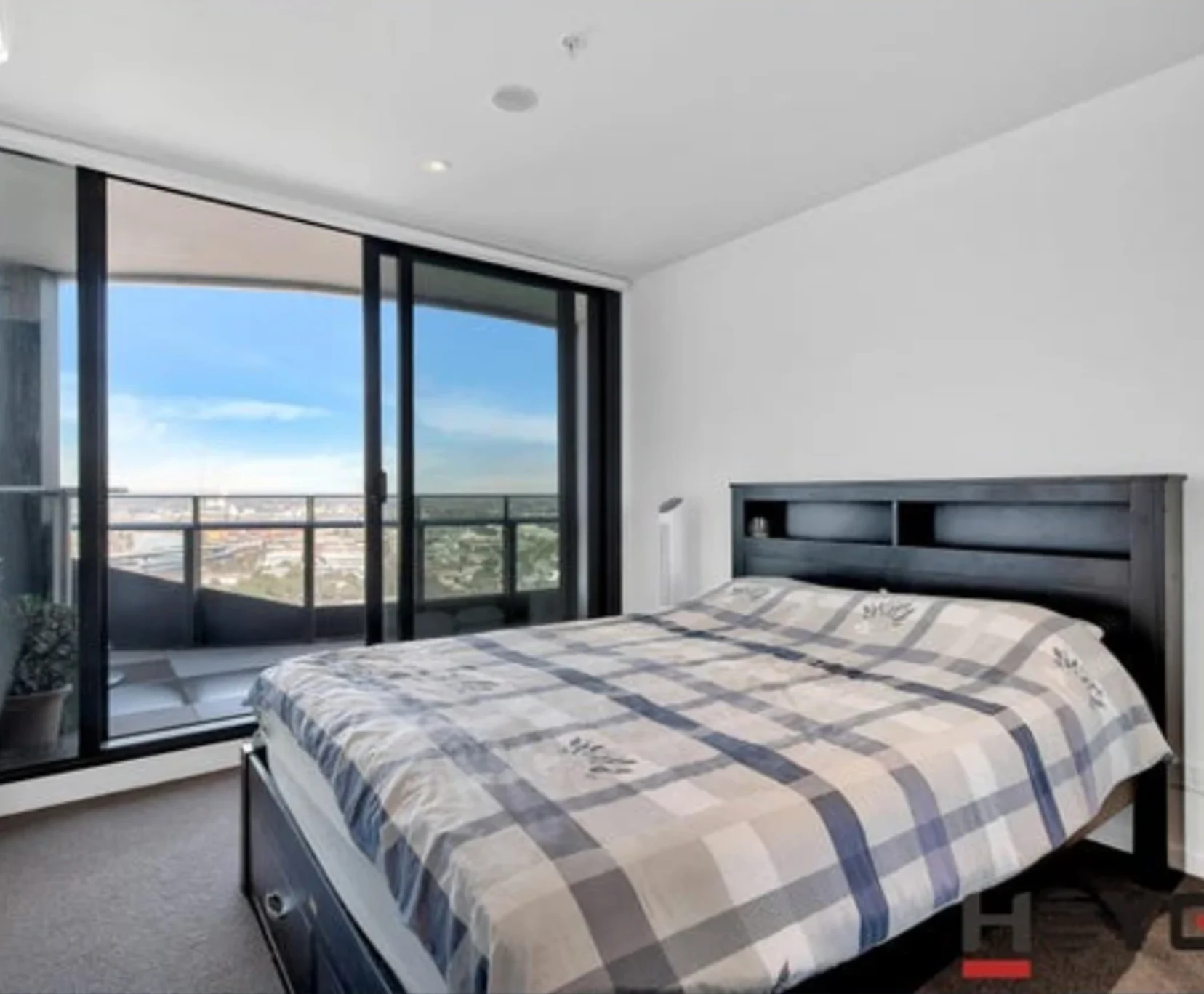 Room for Rent in Footscray, Melbourne | $360, Unfurnished, Ensuite - student accommodation in Melbourne - img_5