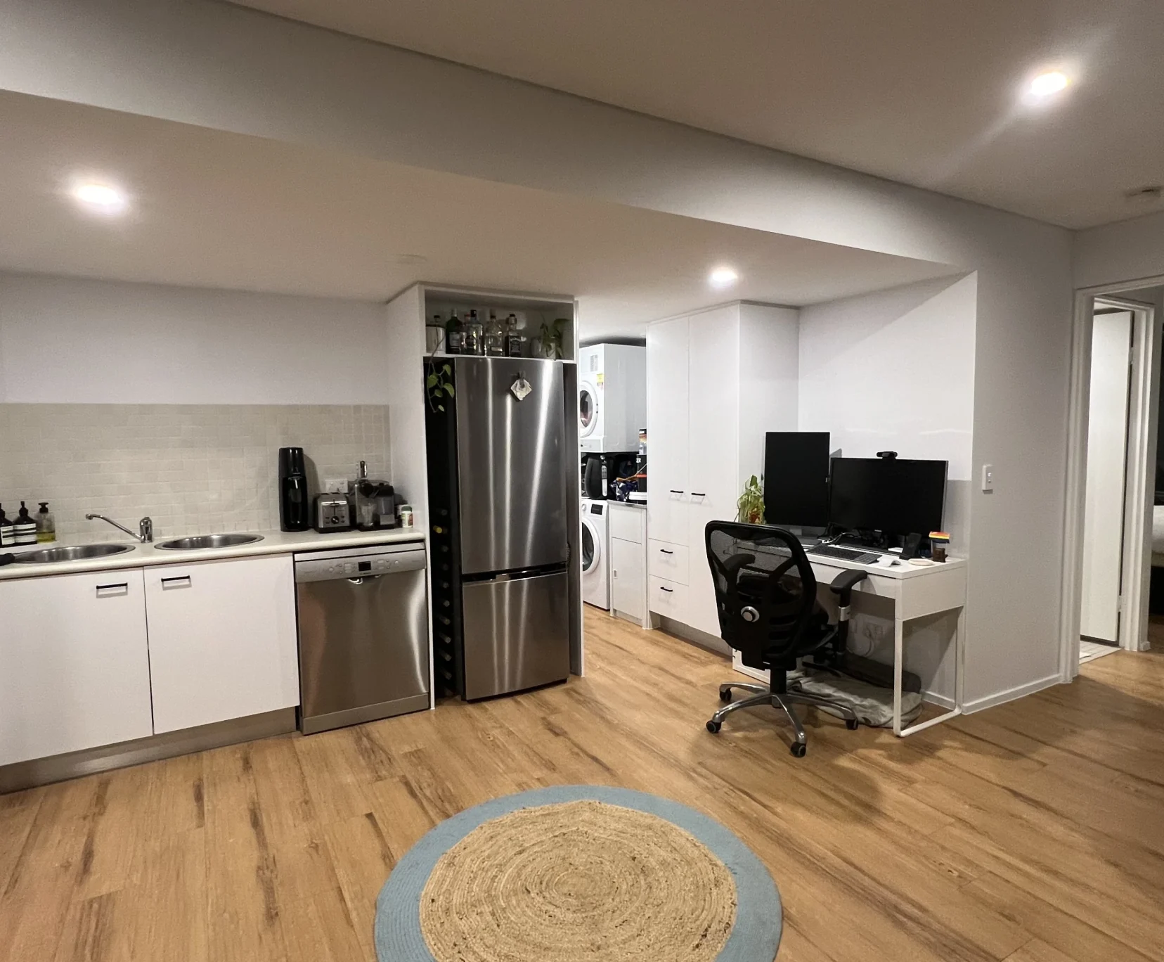 One Bed Flat for Rent in Kangaroo Point, Brisbane | $600, Furnished, Ensuite - student accommodation in Brisbane - img_2