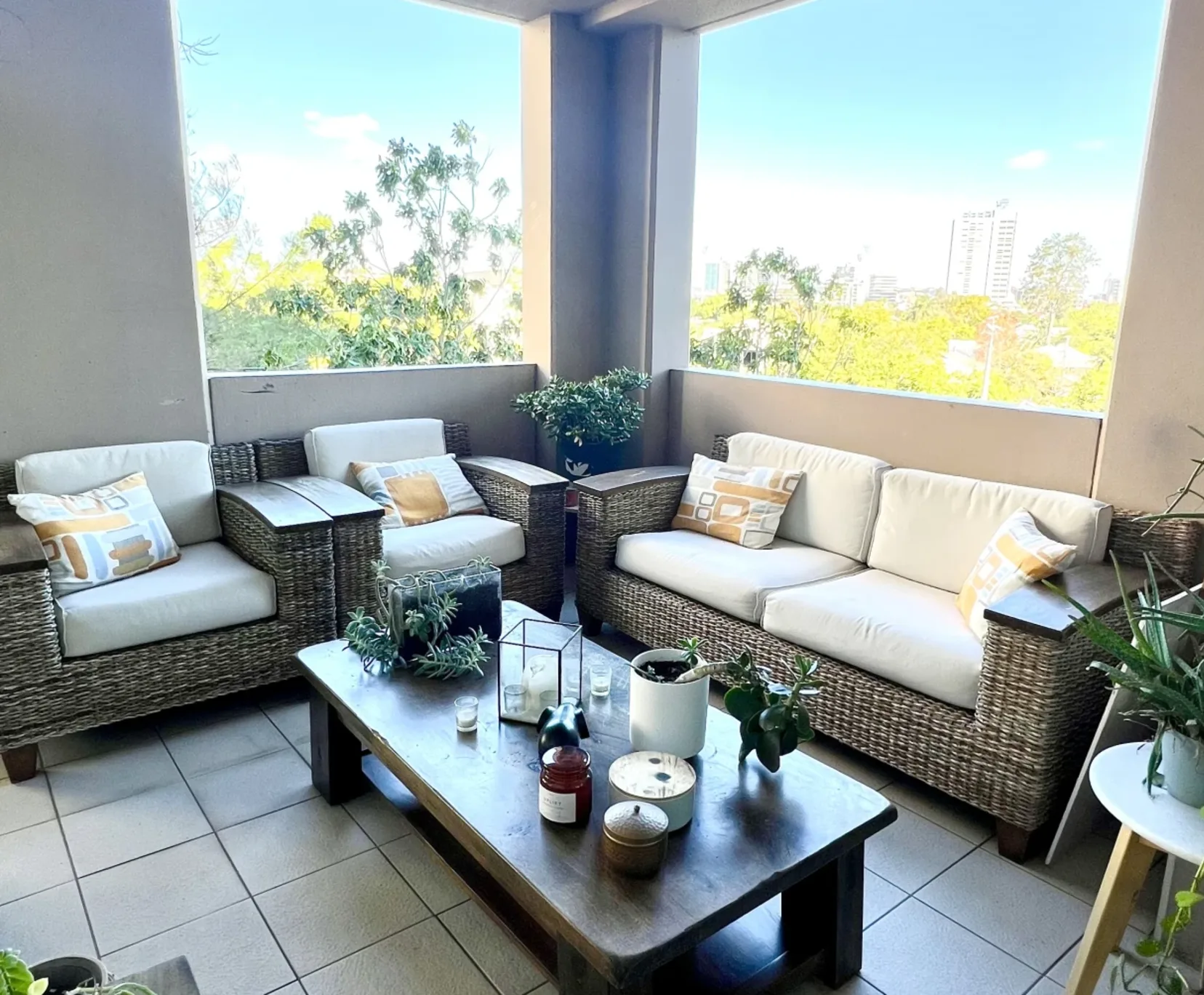 One Bed Flat for Rent in Kangaroo Point, Brisbane | $600, Furnished, Ensuite - student accommodation in Brisbane - img_3
