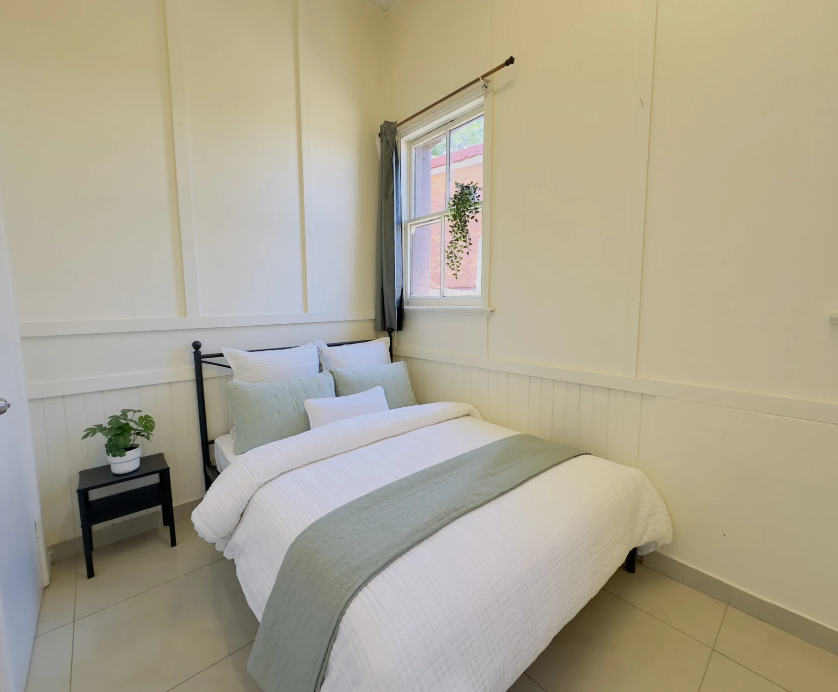 Room for Rent in Seven Hills, Sydney | $290, Furnished, Shared bathroom student accommodation in Sydney - img_2