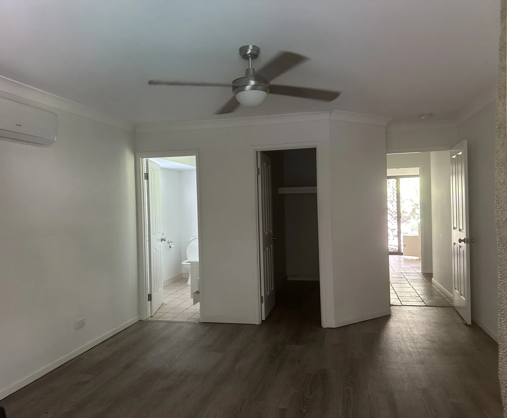 Room for Rent in Gaven, Gold Coast | $275, Unfurnished, Shared bathroom - student accommodation in Gold Coast - img_8