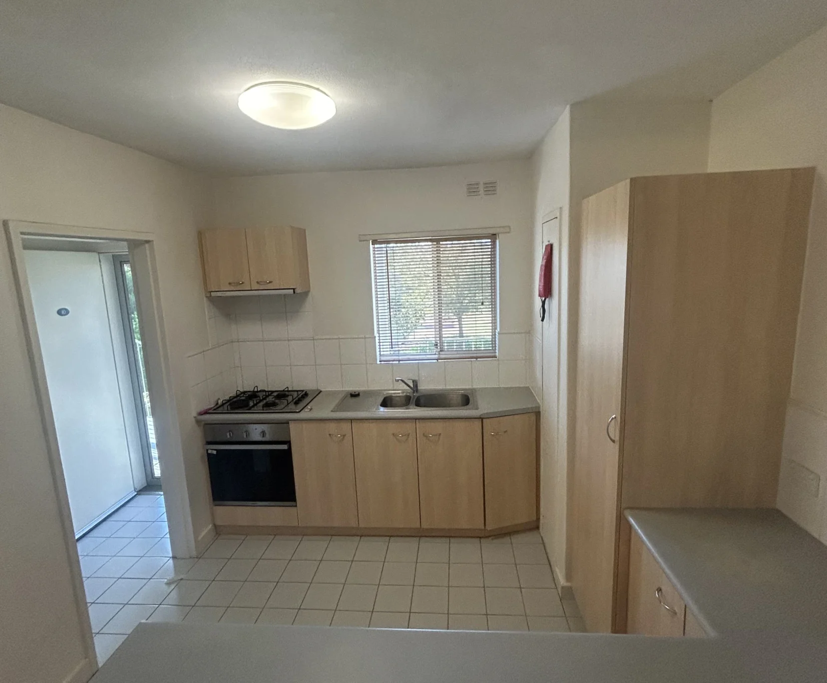 Room for Rent in Coolbellup, Perth | $275, Unfurnished, Shared bathroom - student accommodation in Perth - img_5