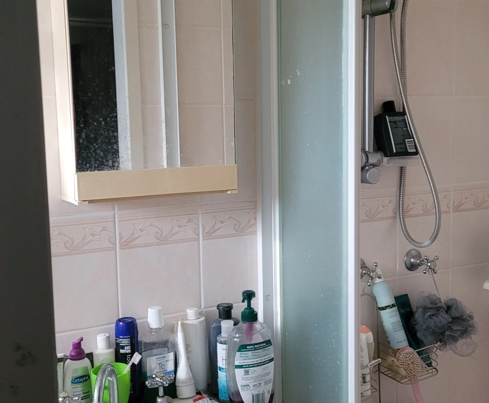 Room for Rent in Carrara, Gold Coast | $180, Unfurnished, Shared bathroom - student accommodation in Gold Coast - img_6