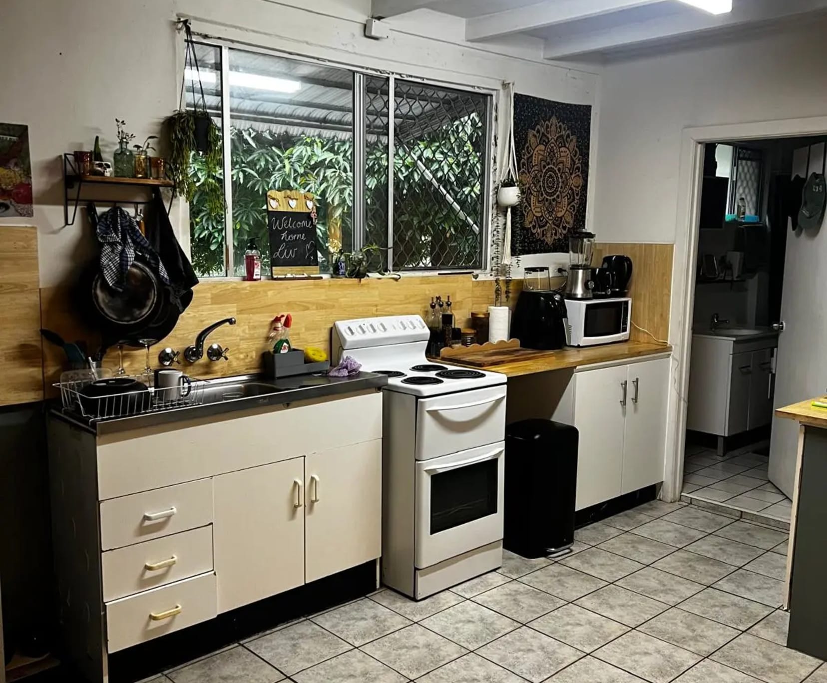 Whole Property for Rent in Clontarf, Brisbane | $500, Furnished, Own bathroom - student accommodation in Brisbane - img_8