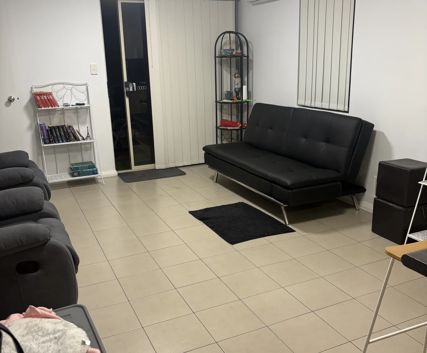 2 Rooms for Rent in Hilbert, Perth | $320, Unfurnished, Shared bathroom student accommodation in Perth - img_7