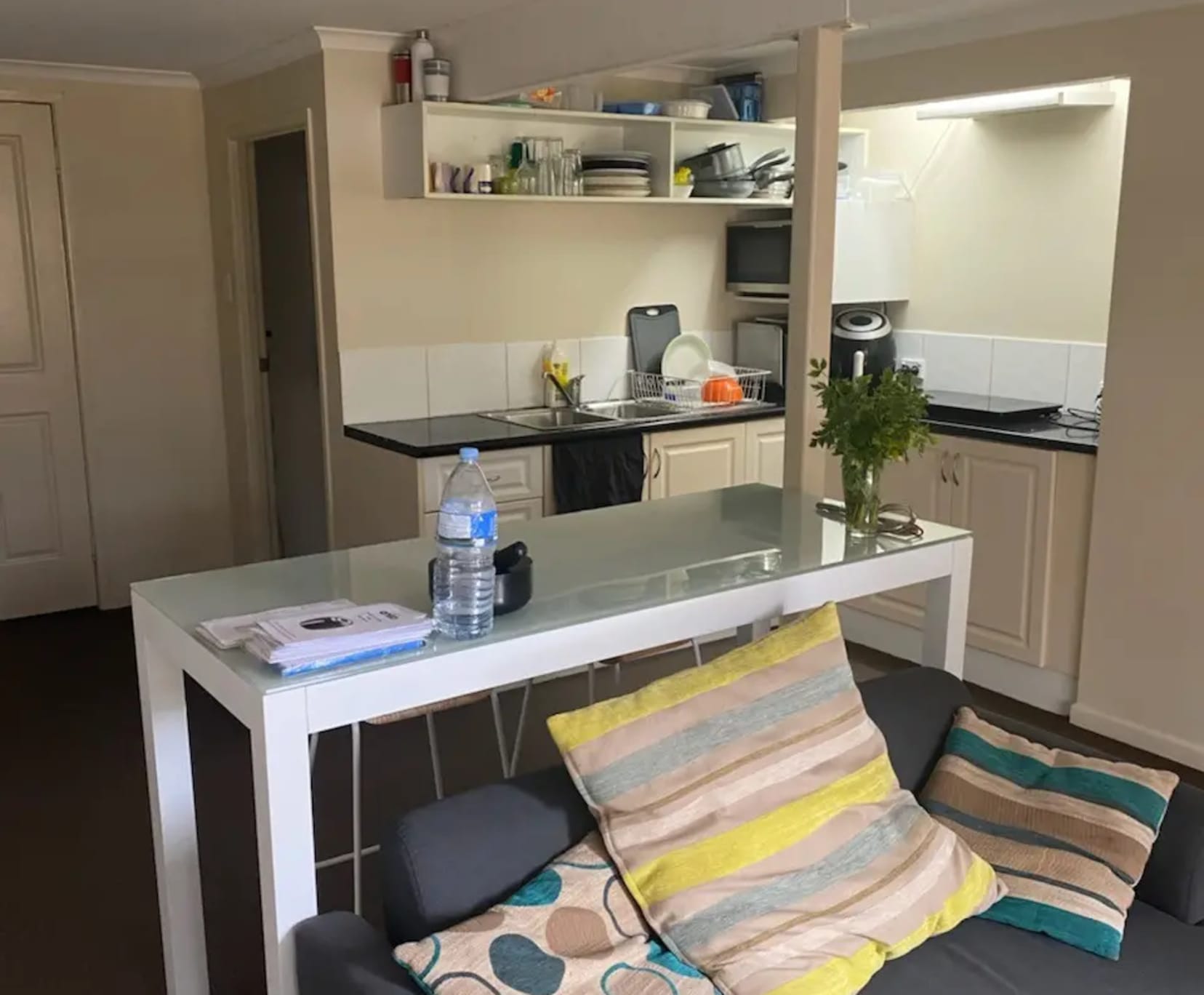 Room for Rent in Broadbeach Waters, Gold Coast | $280, Furnished, Shared bathroom - student accommodation in Gold Coast - img_4