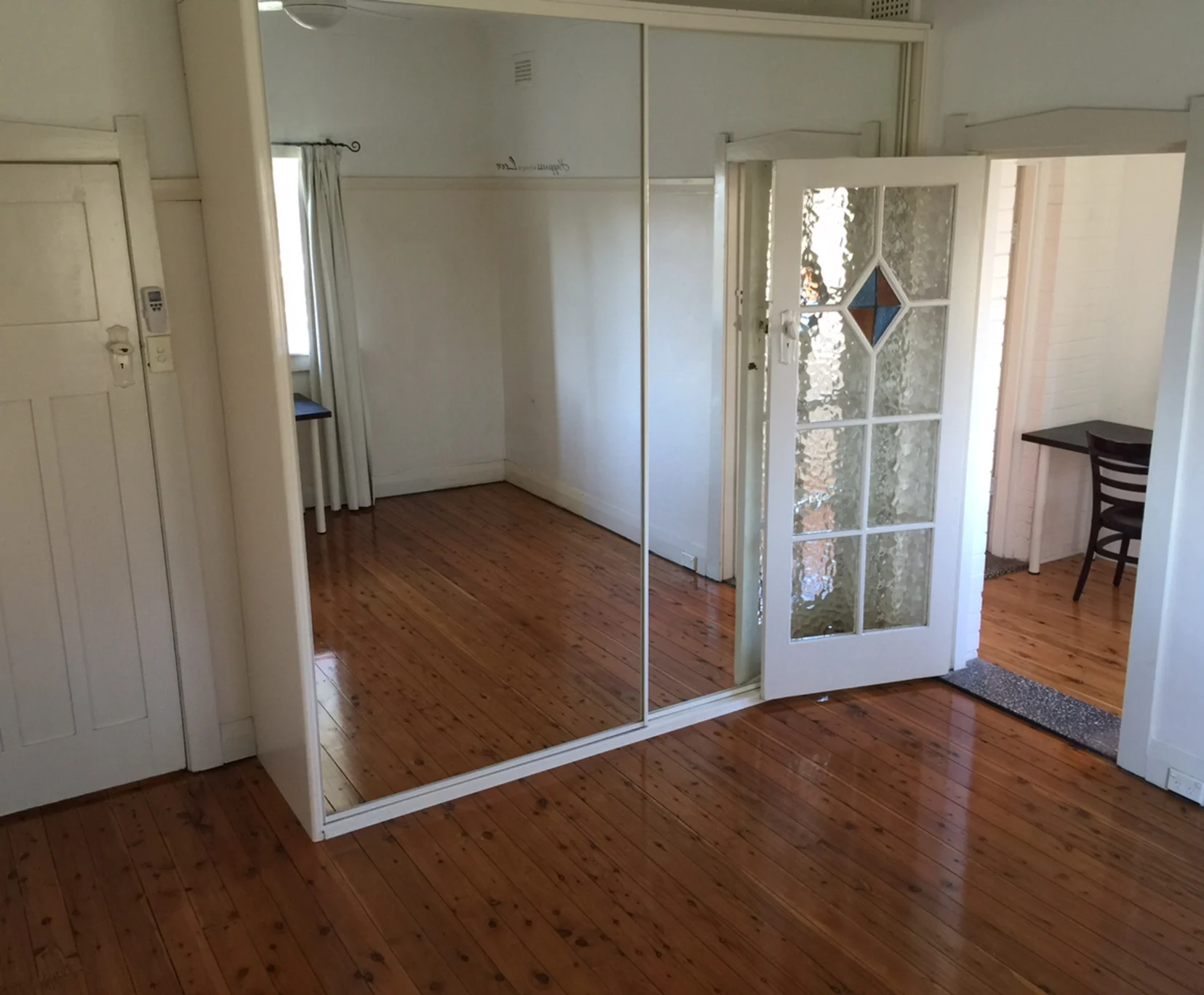 Room for Rent in Kingsford, Sydney | $360, Furnished, Shared bathroom student accommodation in Sydney - img_1