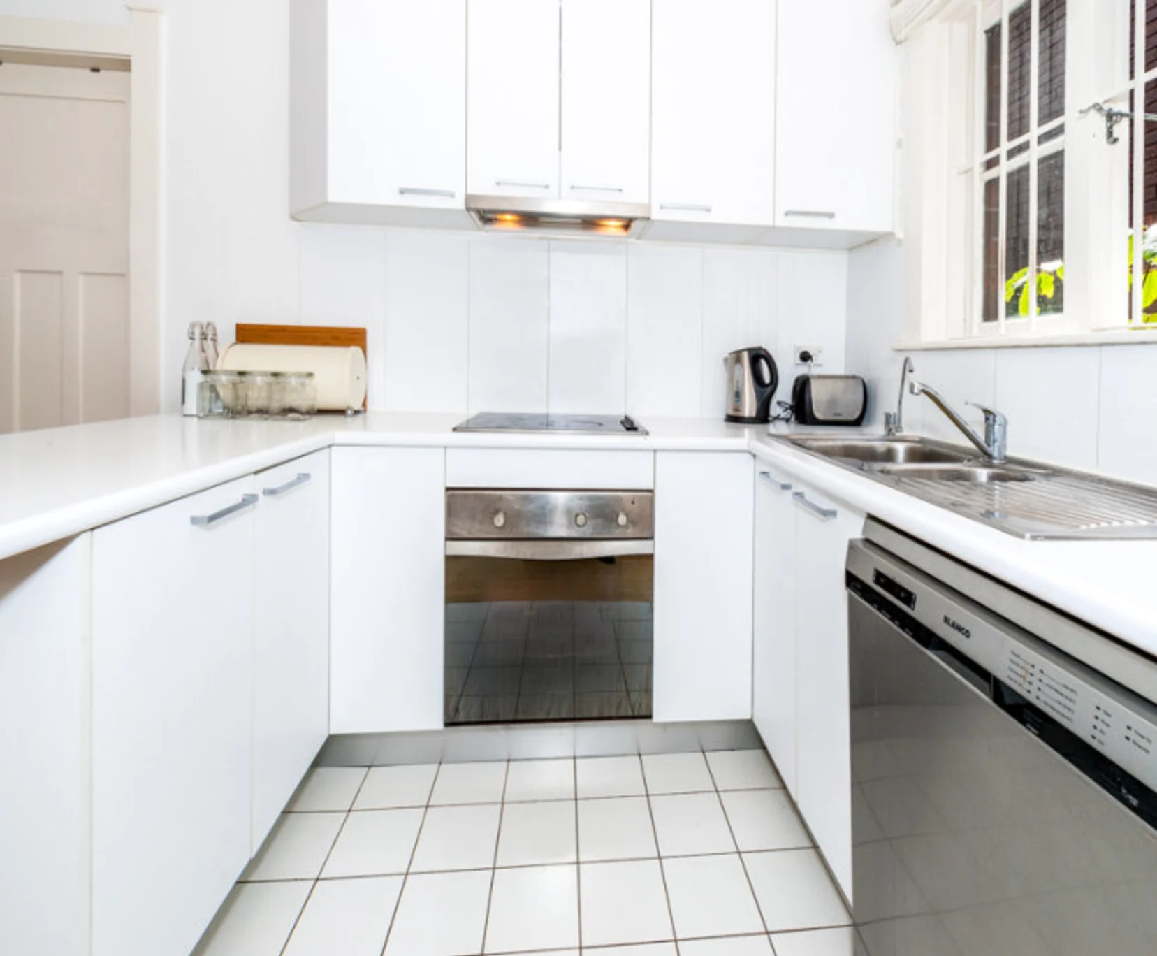 Room for Rent in Kingsford, Sydney | $360, Furnished, Shared bathroom student accommodation in Sydney - img_4