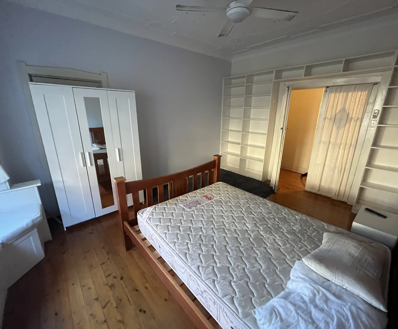Room for Rent in Kingsford, Sydney | $360, Furnished, Shared bathroom student accommodation in Sydney - img_6