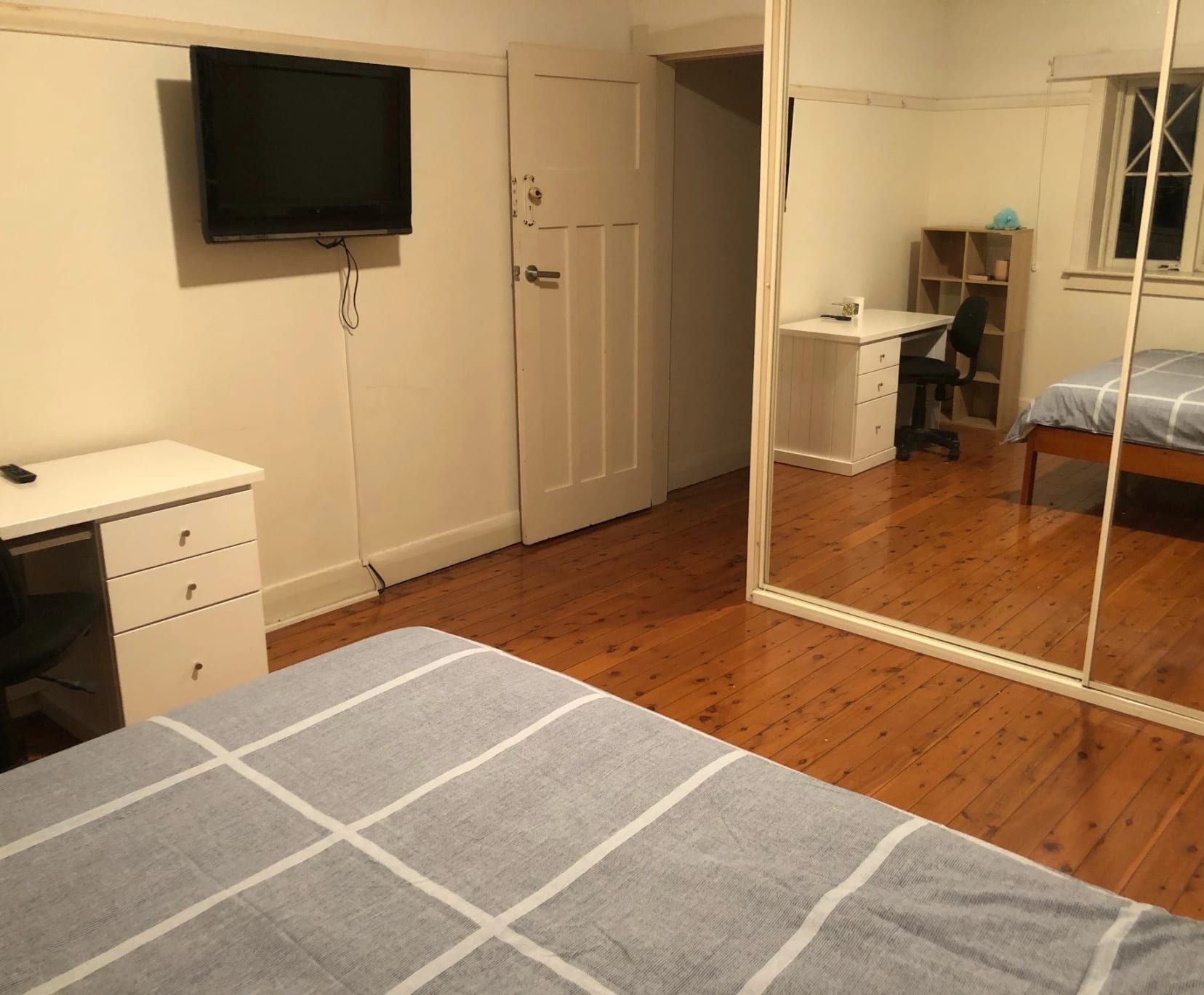 Room for Rent in Kingsford, Sydney | $360, Furnished, Shared bathroom student accommodation in Sydney - img_12