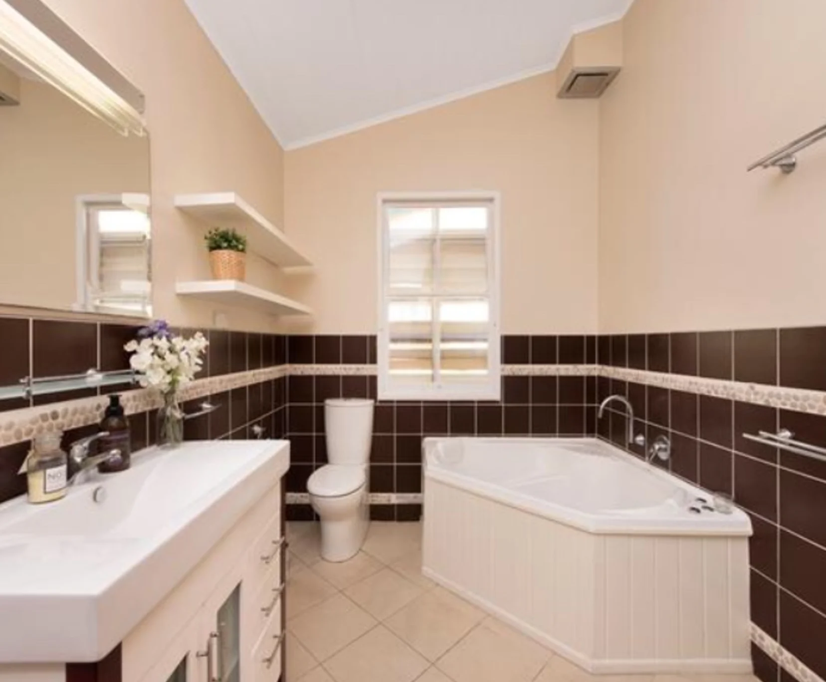 Room for Rent in Woolloongabba, Brisbane | $400, Flexible with furnishings, Shared bathroom - student accommodation in Brisbane - img_2