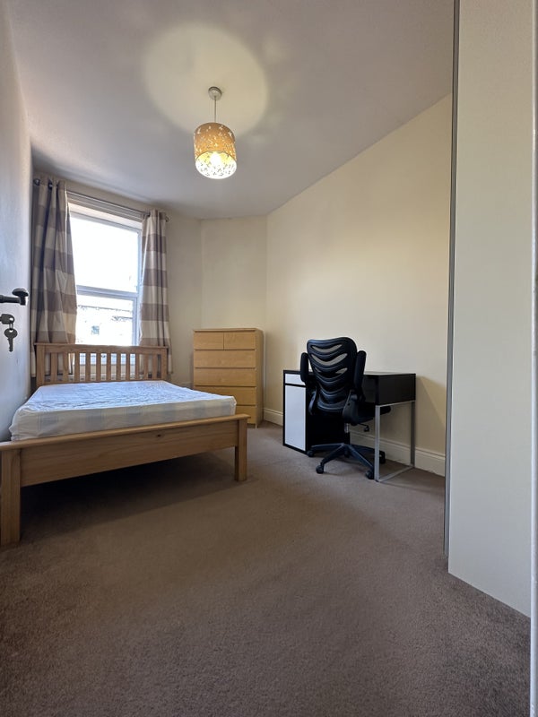accommodation/avail-sept-room-in-3bed-sandyford-flat-from-114pw/13082024_93196079.jpg