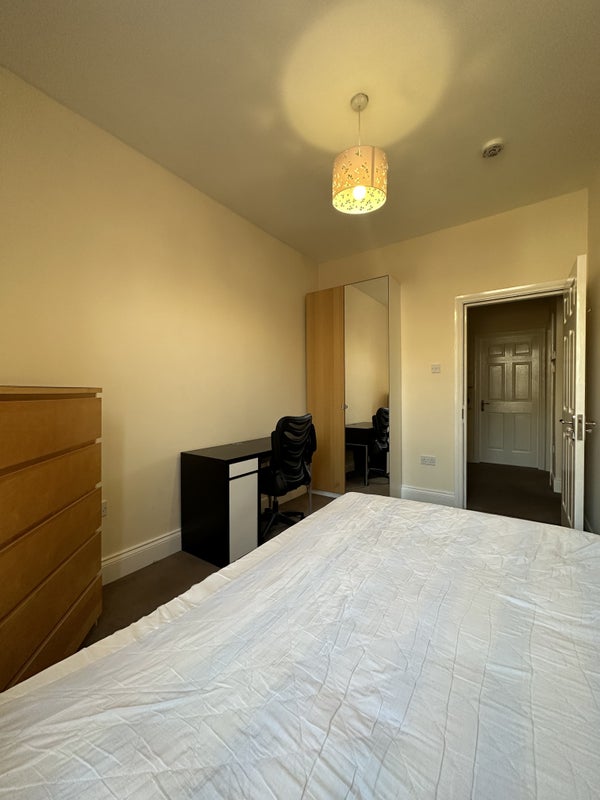 accommodation/avail-sept-room-in-3bed-sandyford-flat-from-114pw/13082024_93196080.jpg